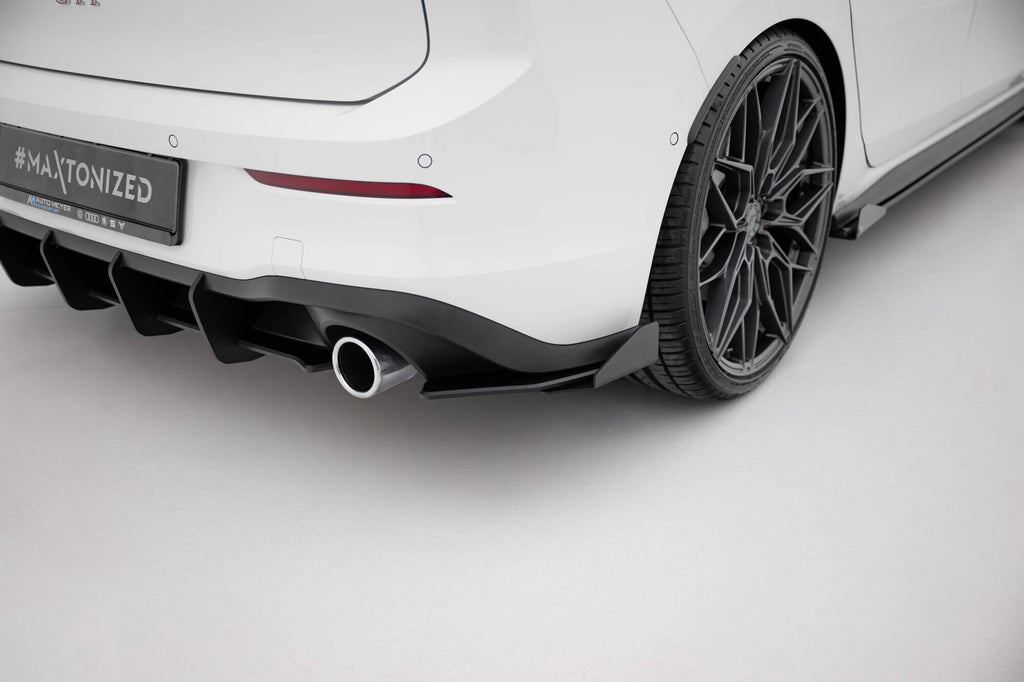 Maxton Design Street Pro Heck Ansatz Flaps Diffusor + Flaps passend für VW Golf GTI / GTE Mk8 schwarz Hochglanz