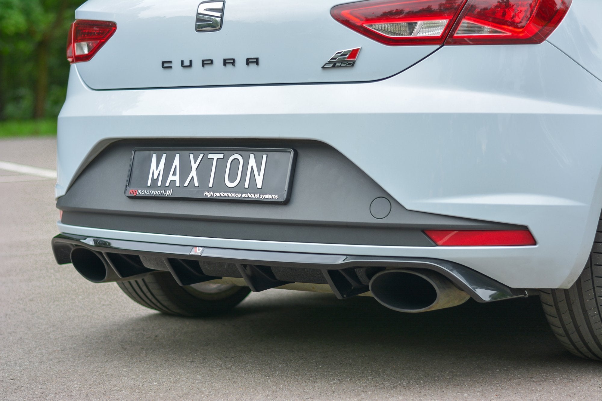 Maxton Design Diffusor Heck Ansatz passend für Seat Leon III Cupra schwarz Hochglanz