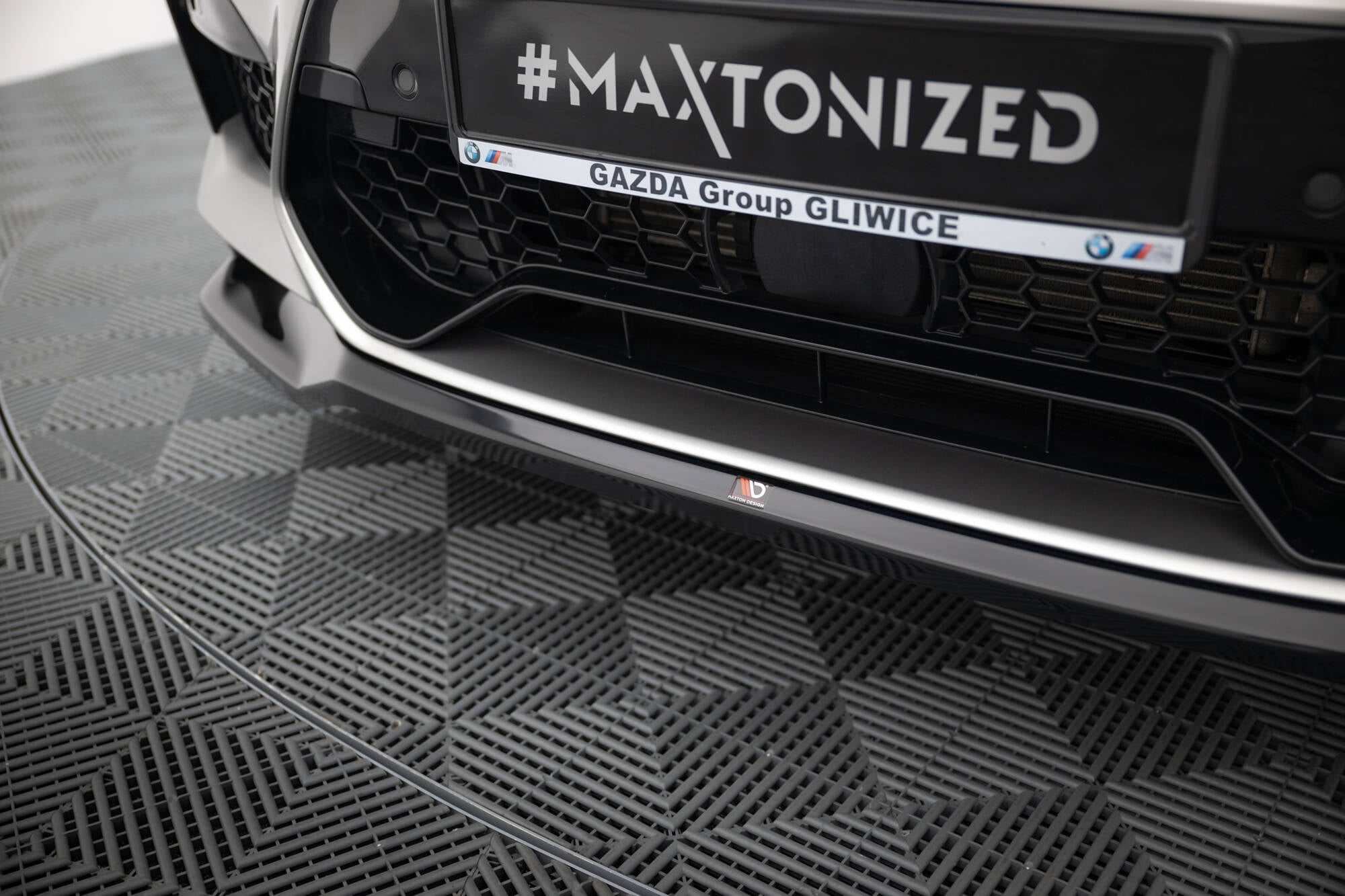 Maxton Design Street+ Spoilerlippe Front Ansatz passend für V.2 BMW X4 M F98 schwarz Hochglanz
