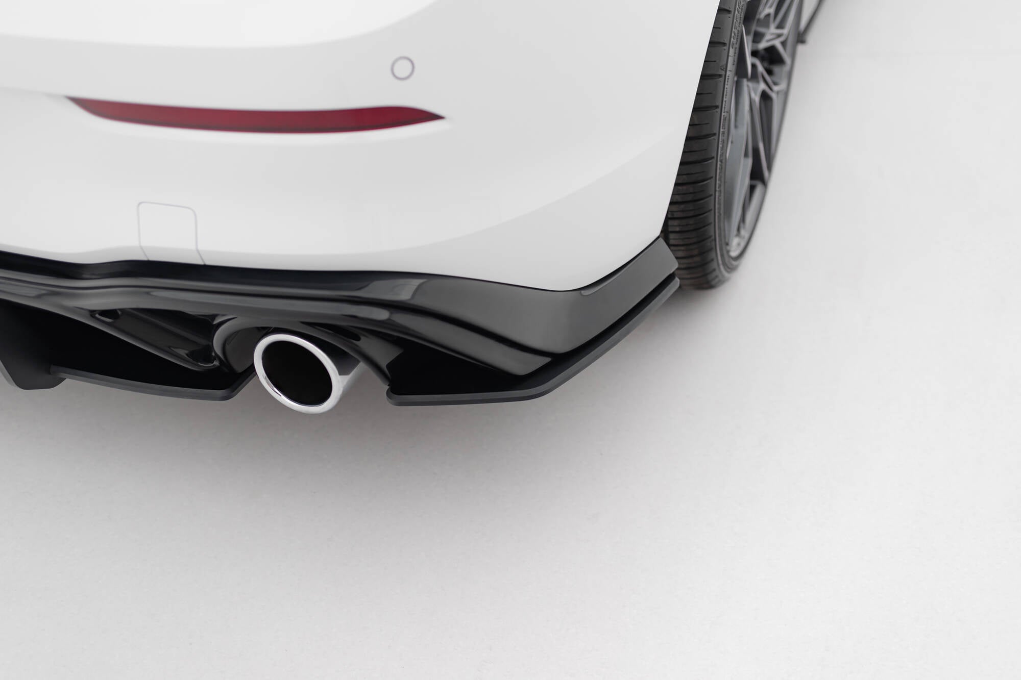 Maxton Design Street Pro Heck Ansatz Flaps Diffusor V.1 passend für VW Golf GTI Mk8