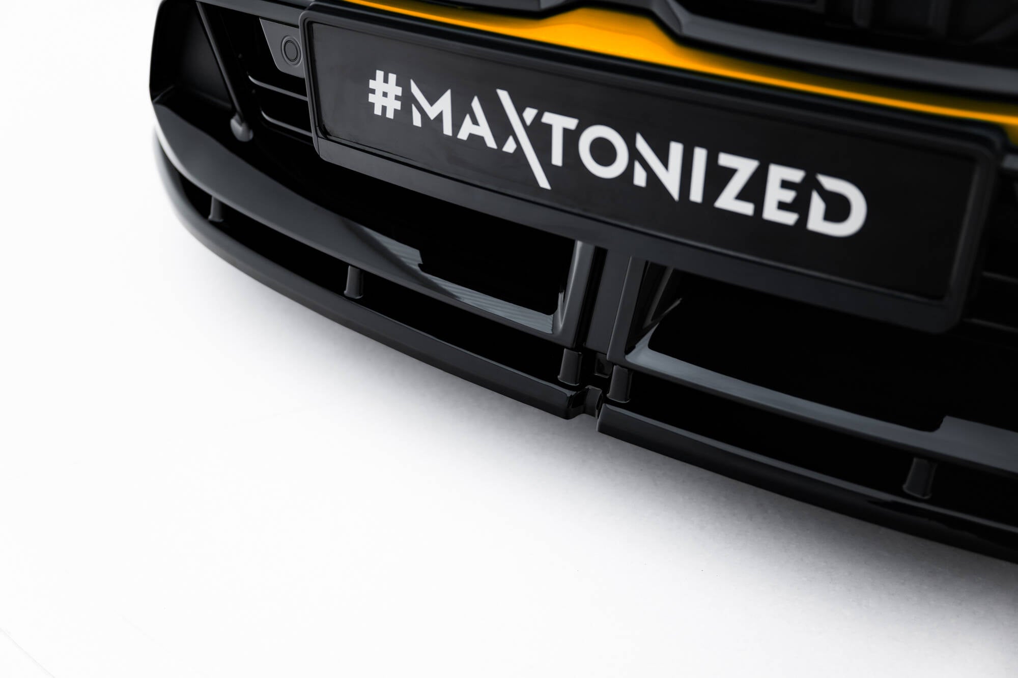 Maxton Design Street+ Spoilerlippe Front Ansatz V.1 passend für BMW 1er M-Paket F70 schwarz Hochglanz