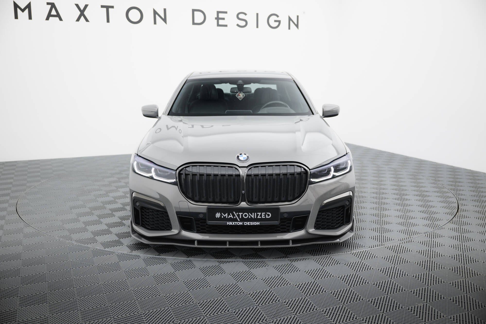 Maxton Design Prepreg Carbon Fiber Street+ Spoilerlippe Front Ansatz passend für + ABS Diffusor BMW 7 M-Paket G11 Facelift schwarz Hochglanz