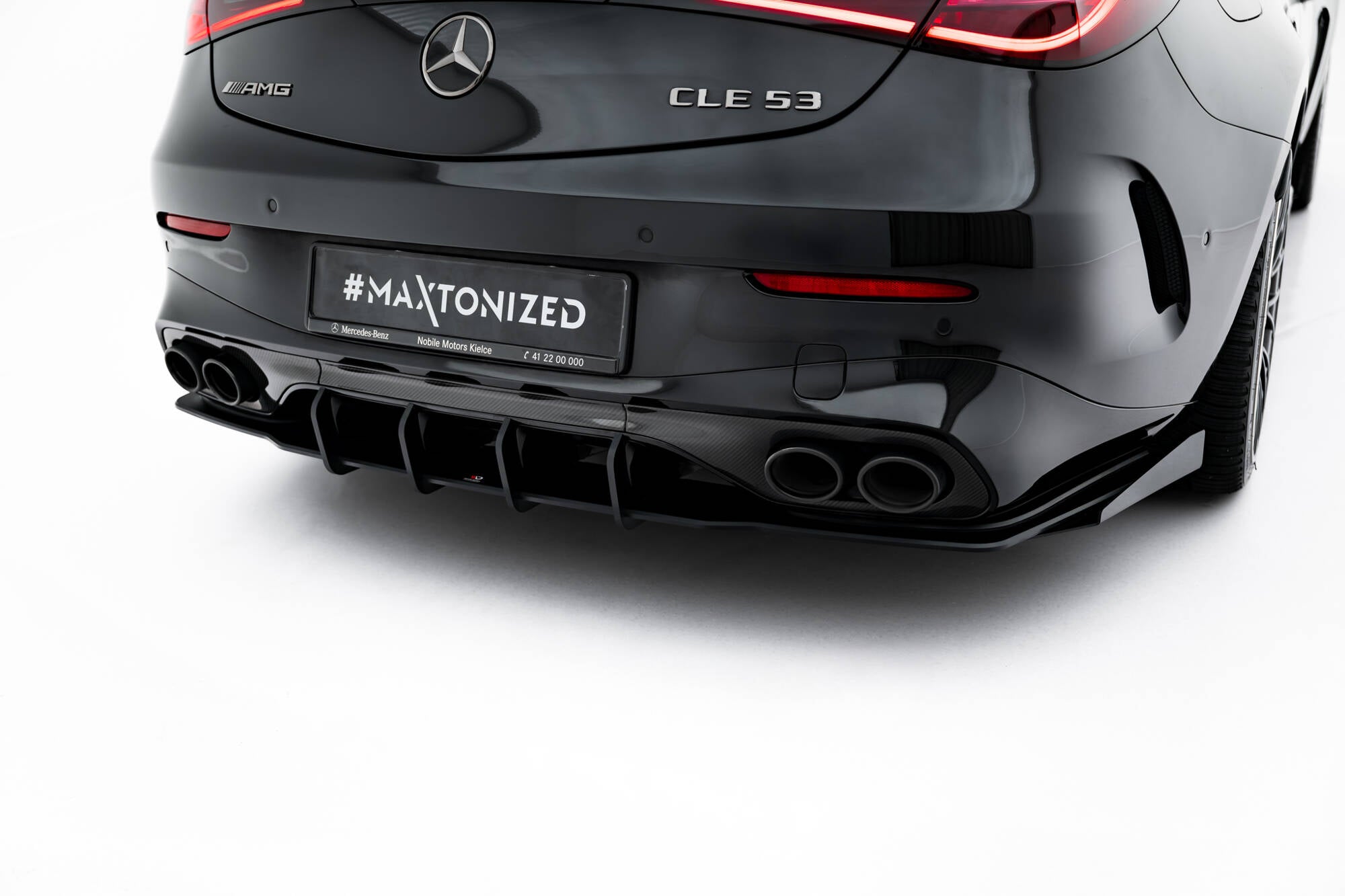 Maxton Design Hintere Seiten Flaps passend für Mercedes-AMG CLE 53 C236 schwarz Hochglanz