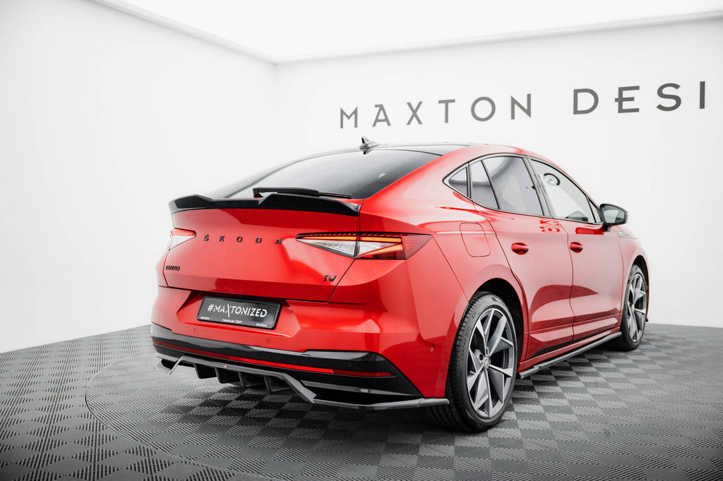 Maxton Design Street+ Mittlerer Diffusor RACE passend für Skoda Enyaq Coupe iV RS schwarz Hochglanz