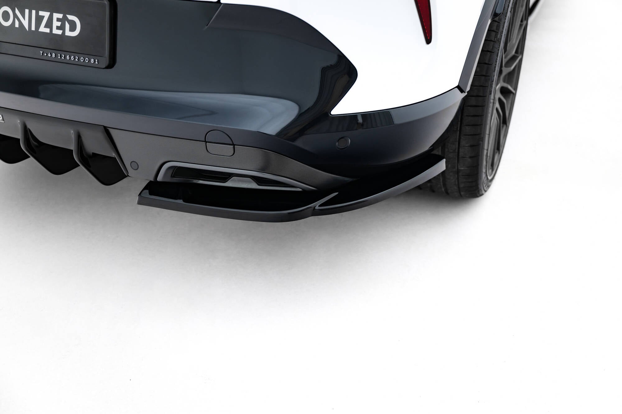 Maxton Design Heck Ansatz Flaps Diffusor V.2 passend für Cupra Formentor Mk1 Facelift schwarz Hochglanz