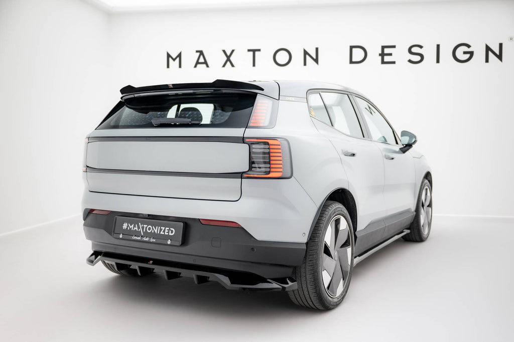 Maxton Design Street+ Mittlerer Diffusor RACE passend für Volvo EX30 Mk1 schwarz Hochglanz