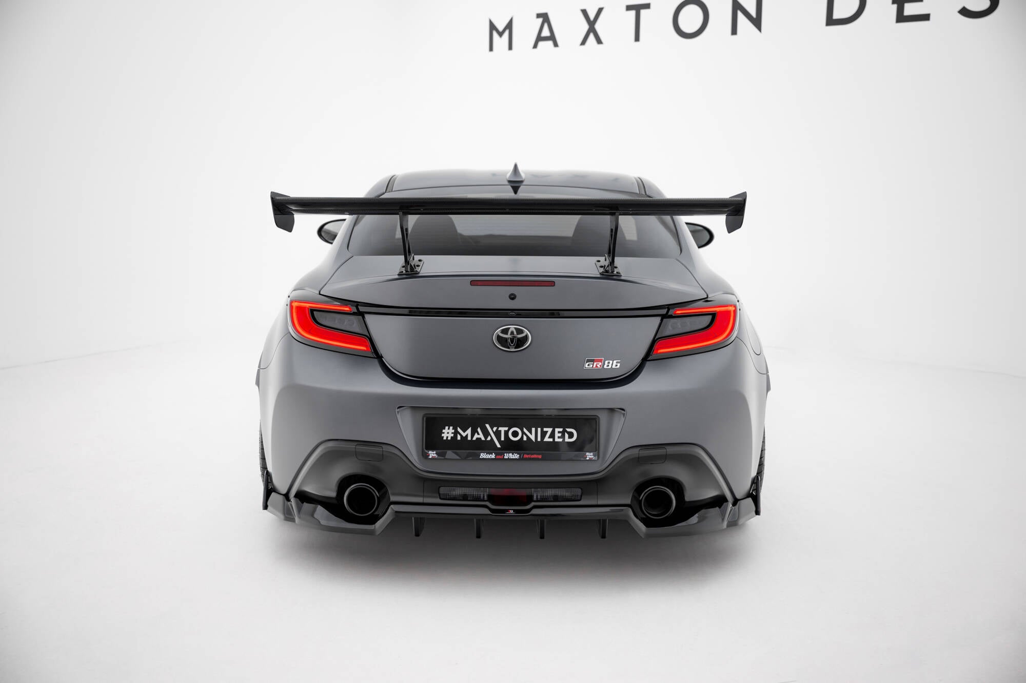 Maxton Design Carbon Spoiler With Internal Brackets Uprights Toyota GR86 / Subaru BRZ Mk2 für Toyota GR86 Mk1