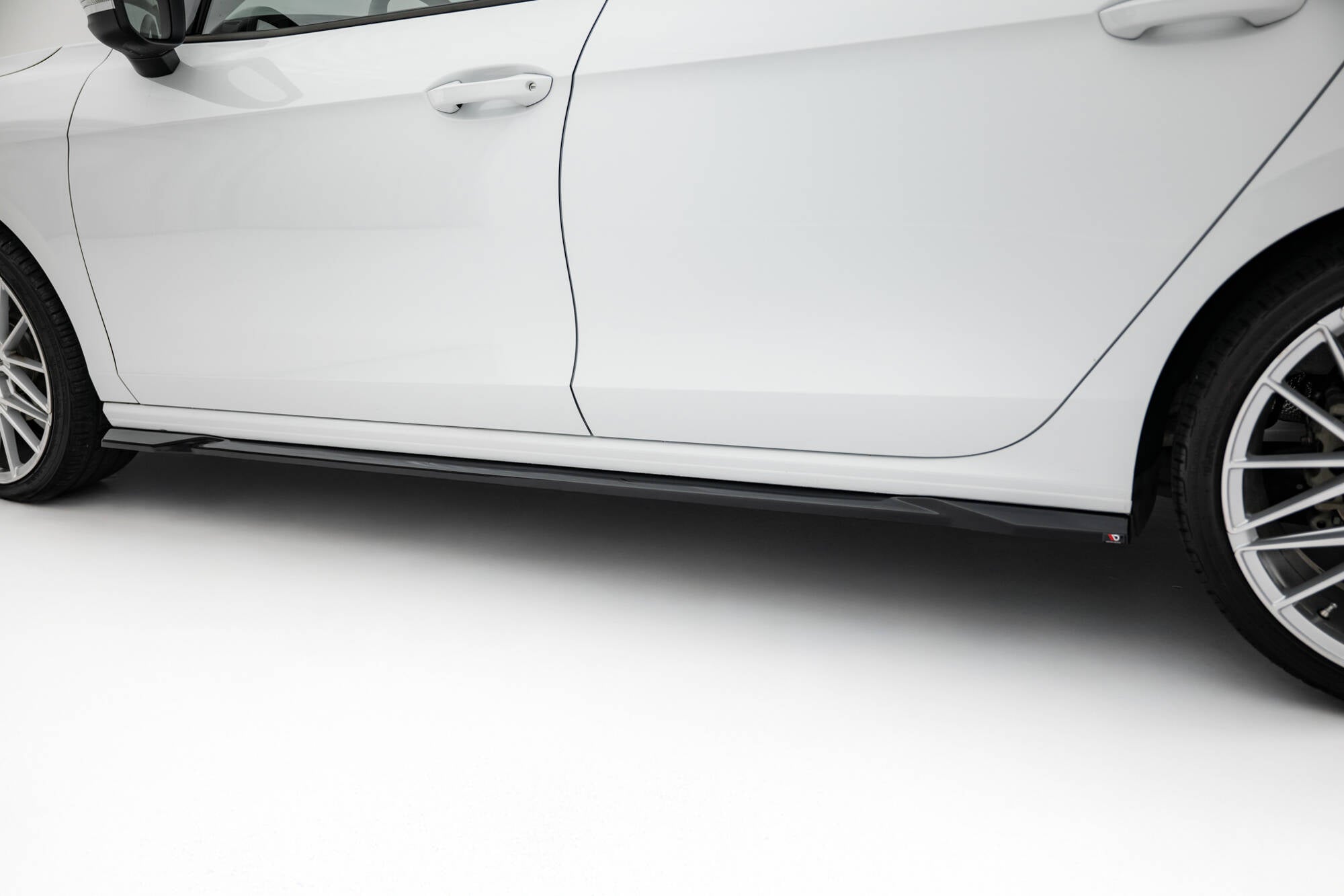 Maxton Design Street+ Seitenschweller Leisten passend für VW Passat B9 schwarz Hochglanz