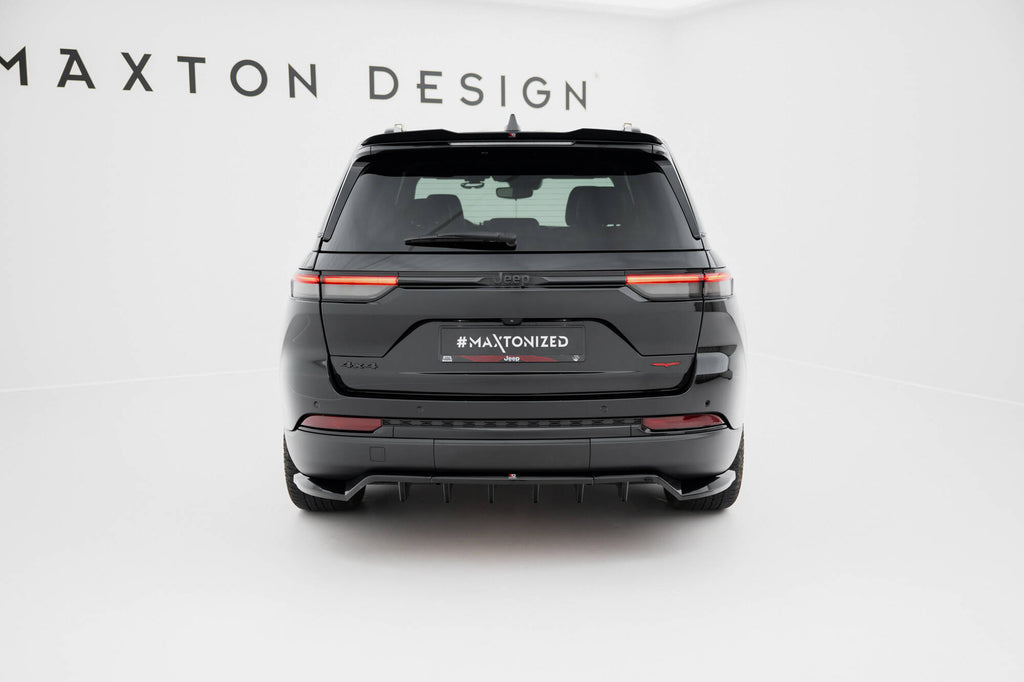 Maxton Design Street+ Mittlerer Diffusor RACE passend für Jeep Grand Cherokee Trailhawk Mk5 schwarz Hochglanz