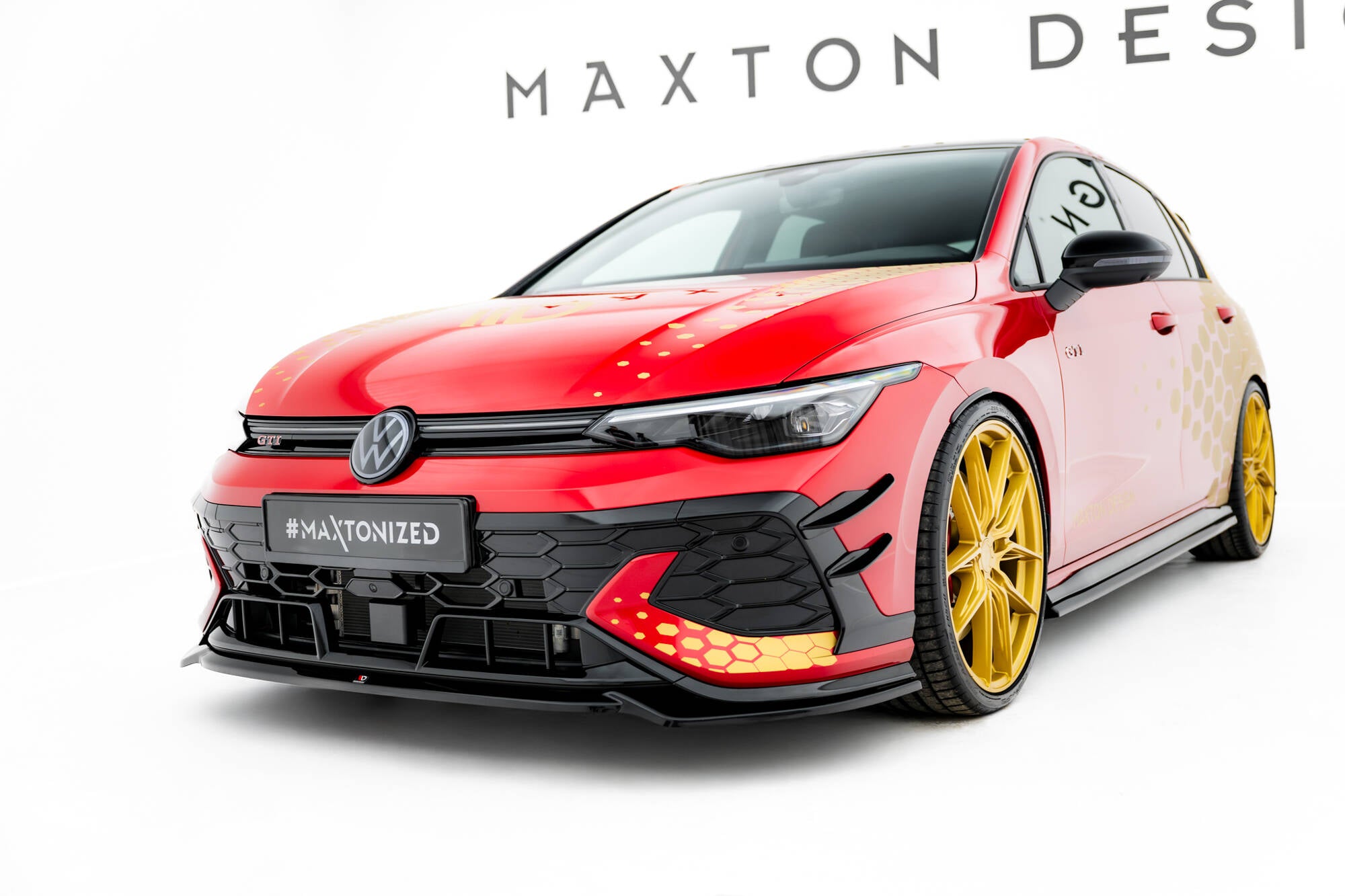 Maxton Design Street+ Spoilerlippe Front Ansatz V.4 passend für VW Golf GTI Clubsport Mk8 Facelift schwarz Hochglanz