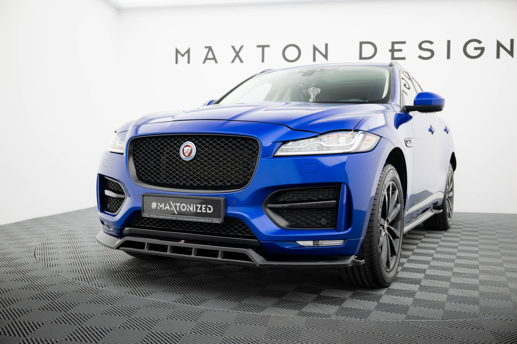 Maxton Design Street+ Spoilerlippe Front Ansatz passend für Jaguar F-Pace R-Sport X761 schwarz Hochglanz