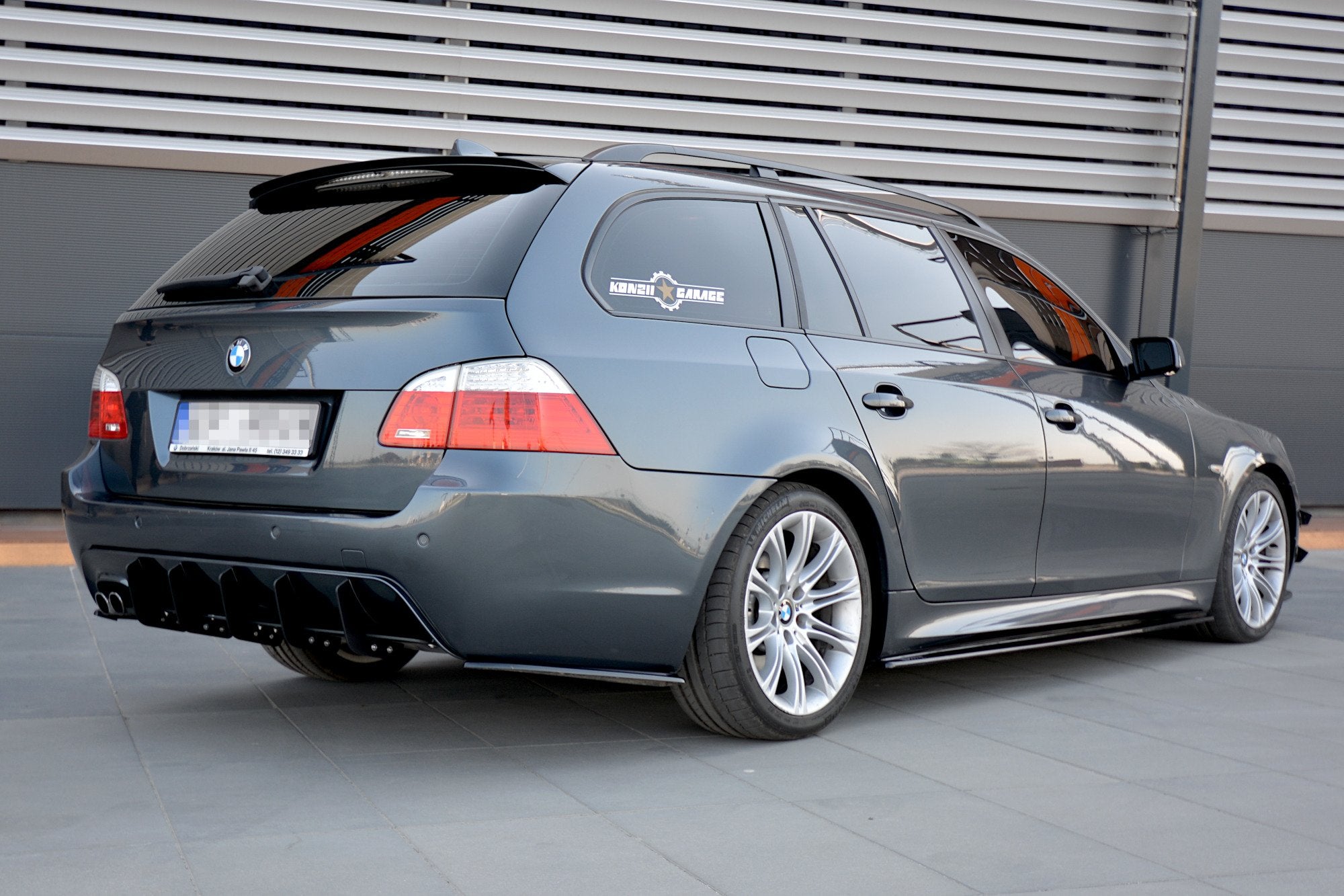 Maxton Design Heck Ansatz Flaps Diffusor passend für BMW 5er E60/E61 M Paket schwarz Hochglanz