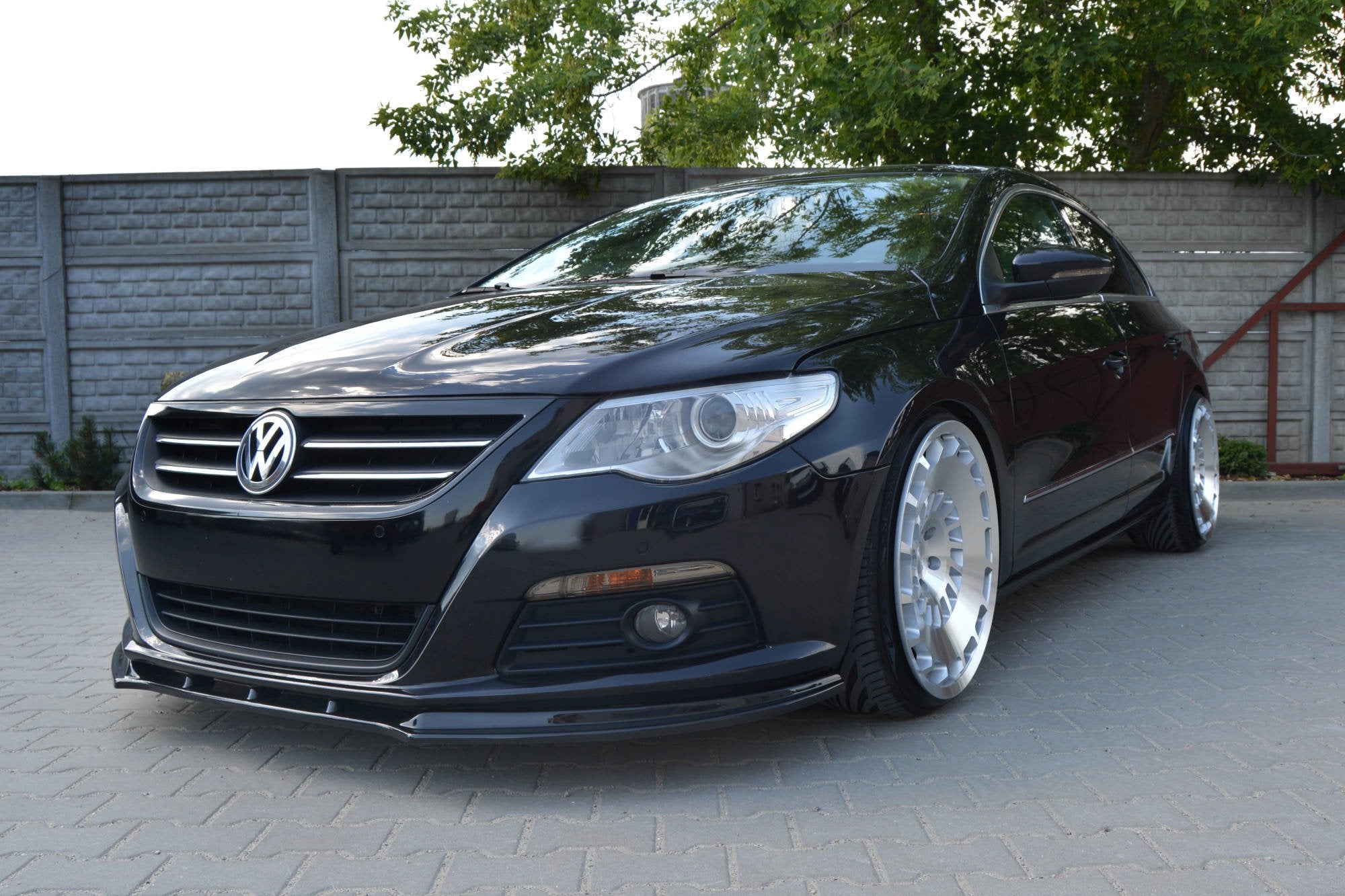 Maxton Design Street+ Spoilerlippe Front Ansatz V.1 passend für VW PASSAT CC vor Facelift, STANDARD STOßSTANGE schwarz Hochglanz