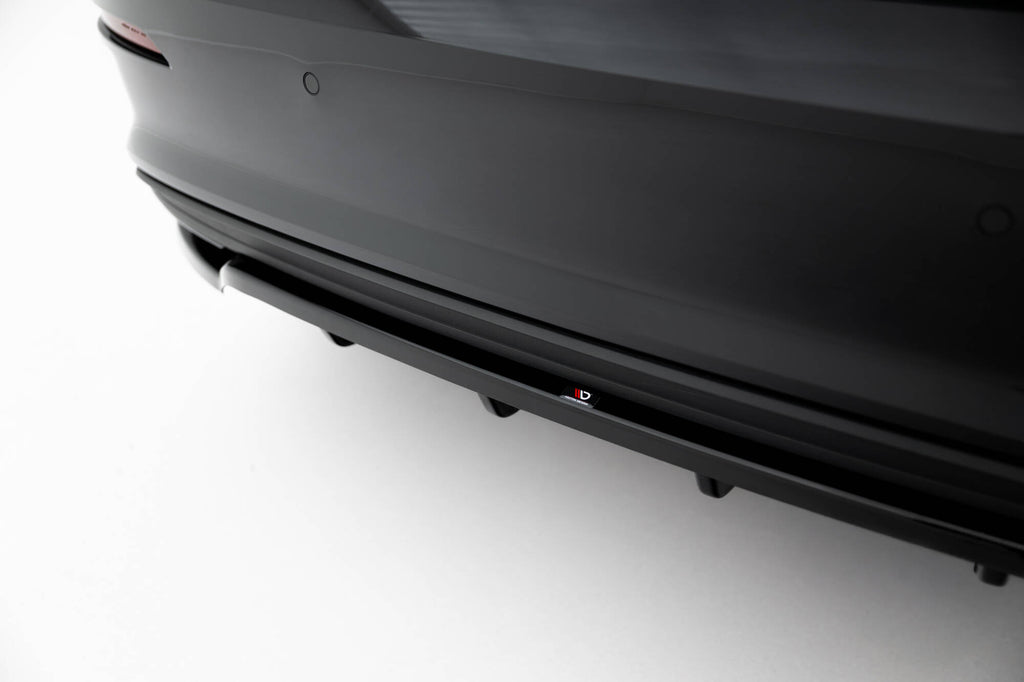 Maxton Design Street+ Mittlerer Diffusor RACE passend für Audi A3 Limousine 8Y schwarz Hochglanz