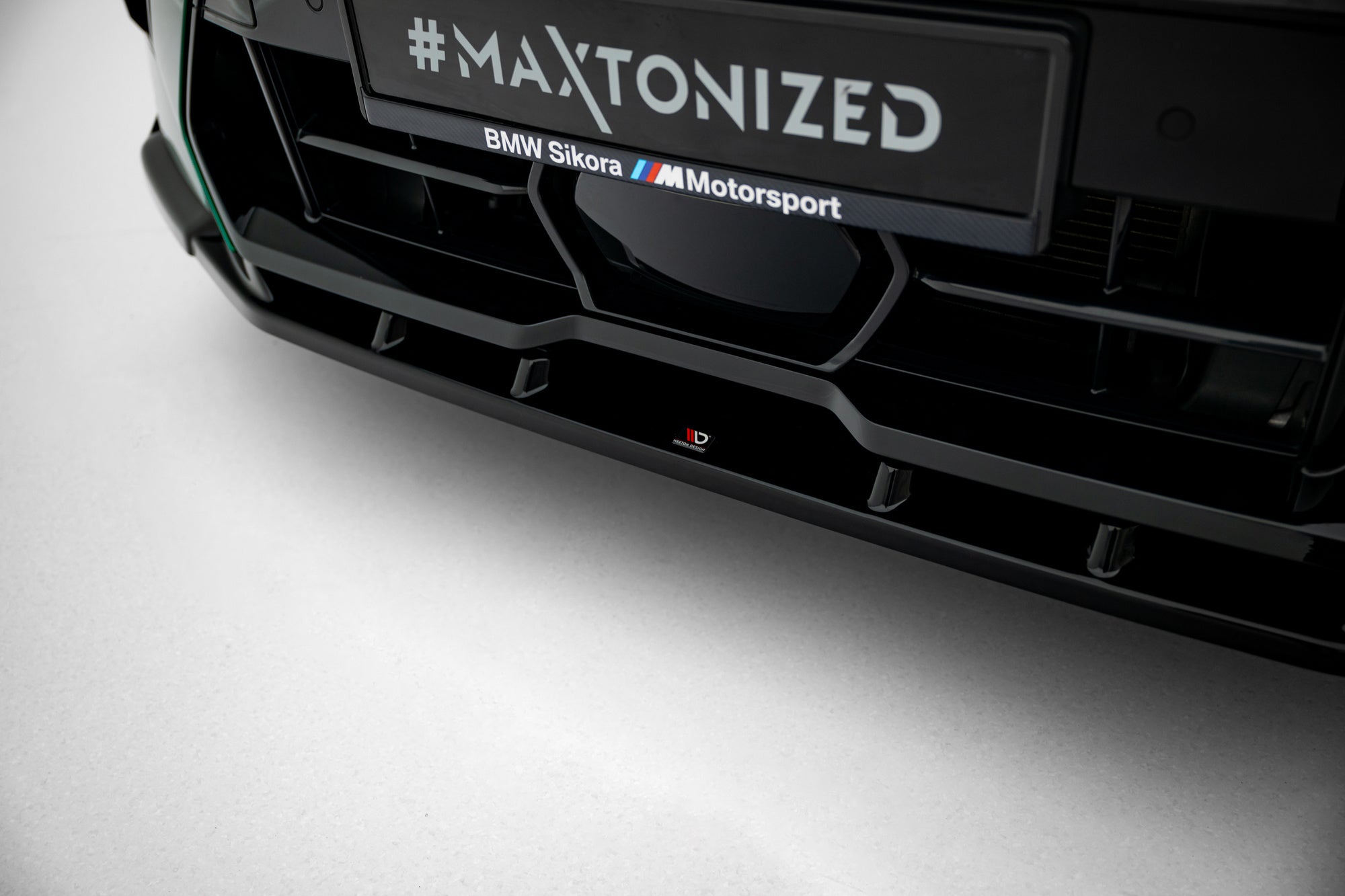 Maxton Design Street+ Spoilerlippe Front Ansatz V.2 passend für BMW X6 M F96 Facelift schwarz Hochglanz