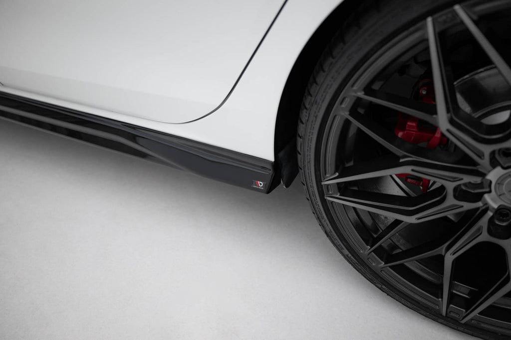 Maxton Design Street+ Seitenschweller Leisten passend für V.3 passend für VW Golf GTI / GTE / GTI Clubsport / GTD / R-Line Mk8 schwarz Hochglanz