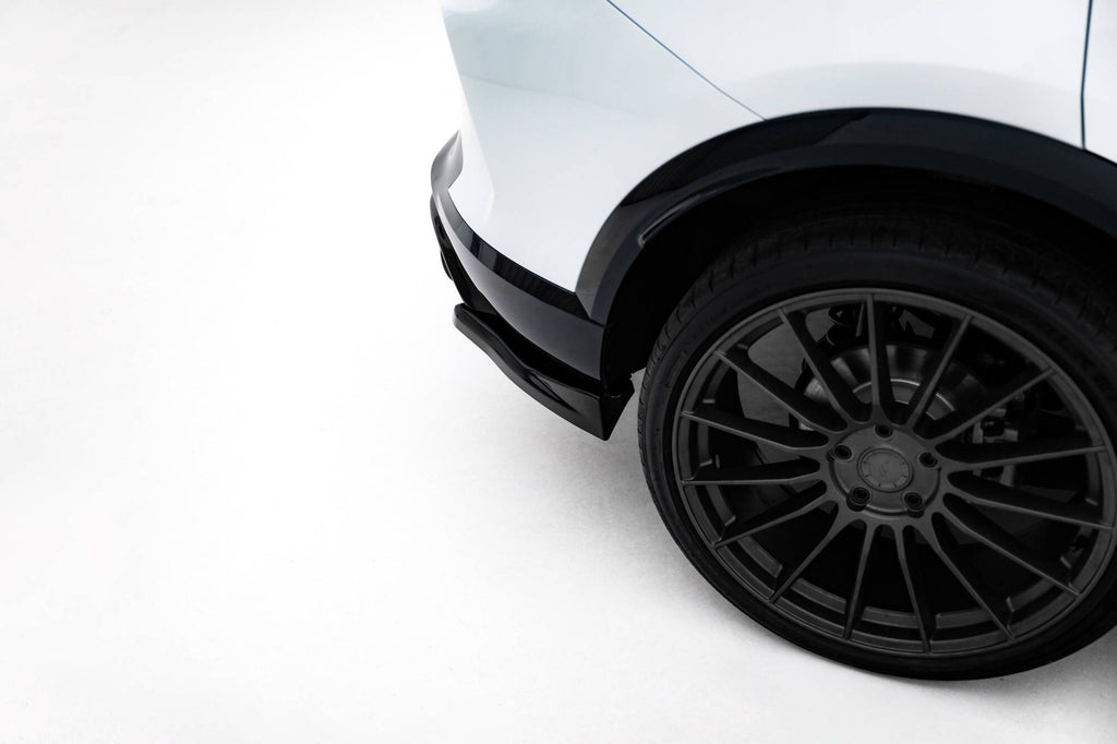 Maxton Design Heck Ansatz Flaps Diffusor V.4 passend für Cupra Formentor Mk1 Facelift schwarz Hochglanz