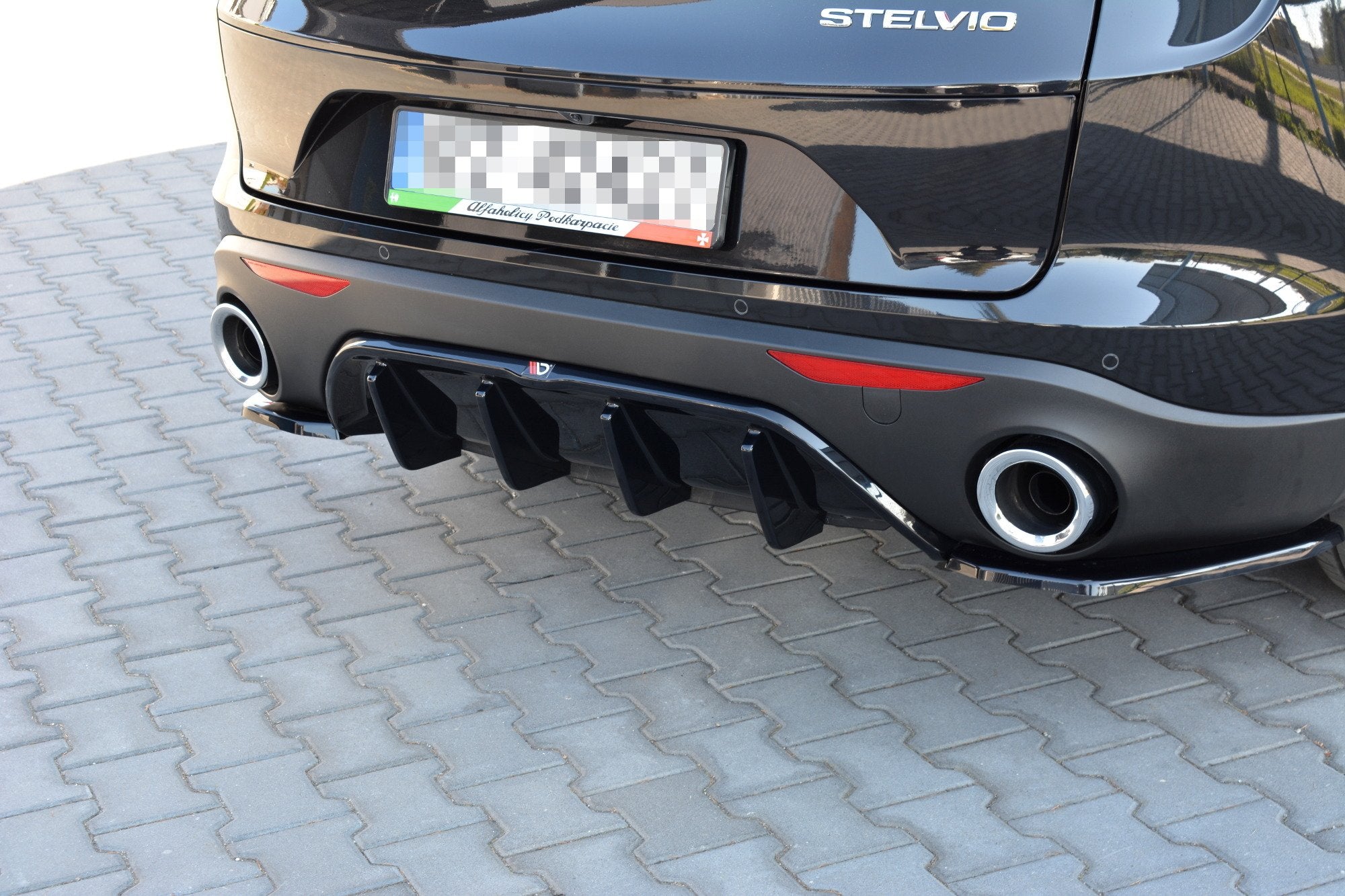 Maxton Design Diffusor Heck Ansatz passend für Alfa Romeo Stelvio Mk1 schwarz Hochglanz