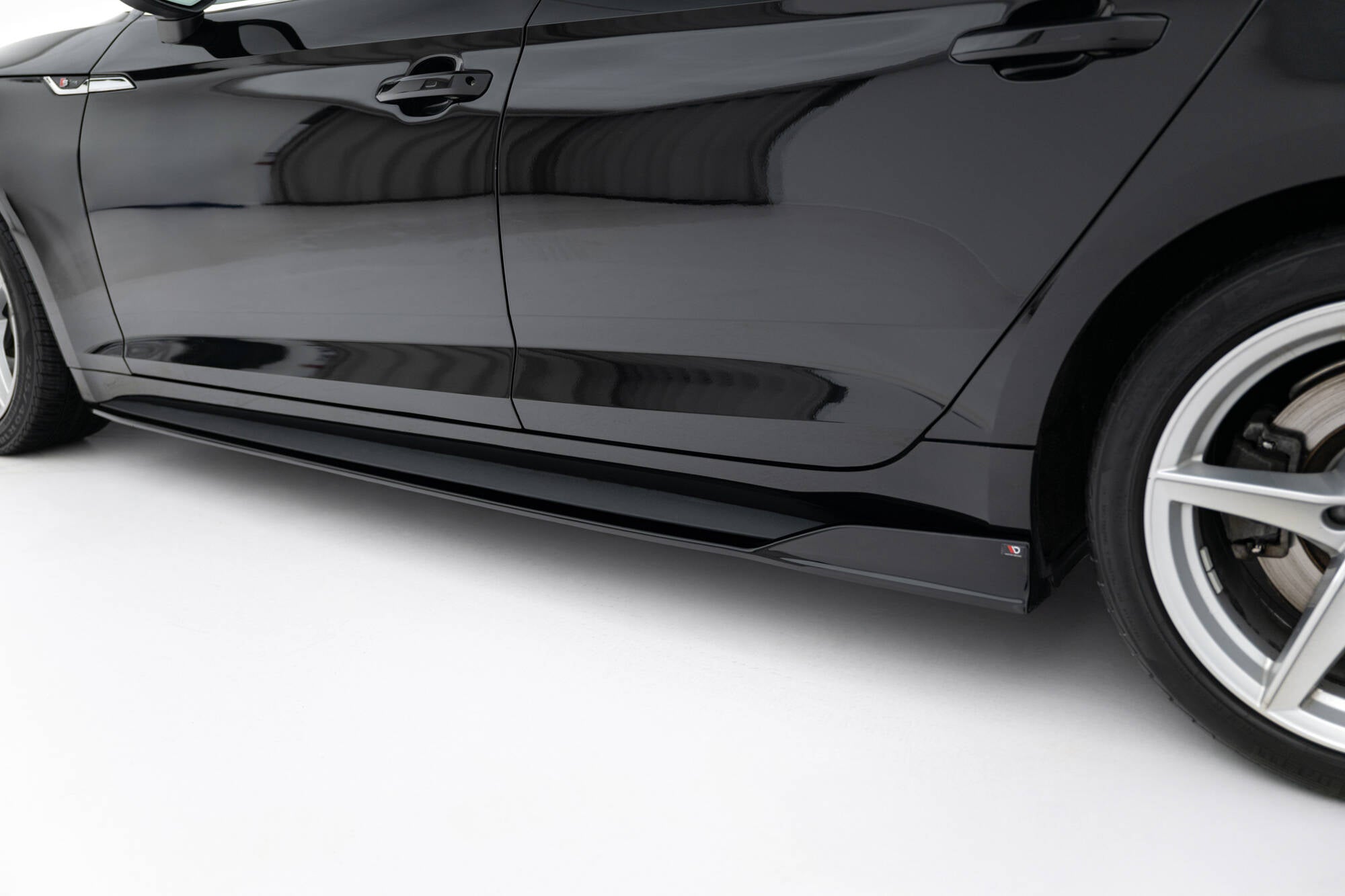 Maxton Design Street+ Seitenschweller Leisten passend für Audi S5 / A5 S-Line Sportback F5 schwarz Hochglanz