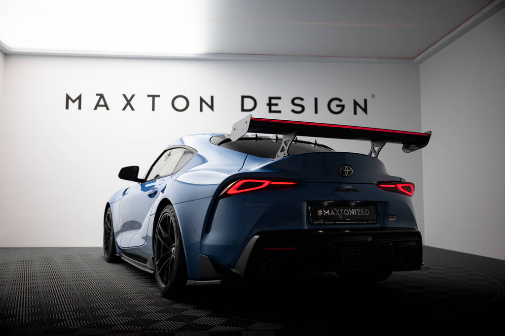 Maxton Design Carbon Spoiler With External Brackets Uprights + LED Toyota Supra Mk5 für Toyota Supra Mk5