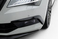 Maxton Design Rahmen Für Leuchten Skoda Superb Liftback / Combi Mk3 schwarz Hochglanz