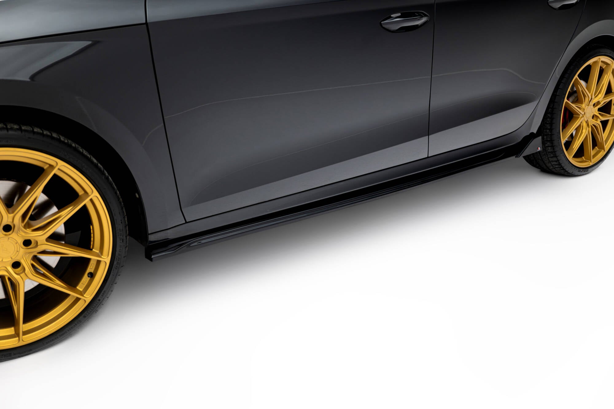 Maxton Design Street+ Seitenschweller Leisten passend für V.4 Skoda Octavia RS Liftback / Combi Mk4 schwarz Hochglanz