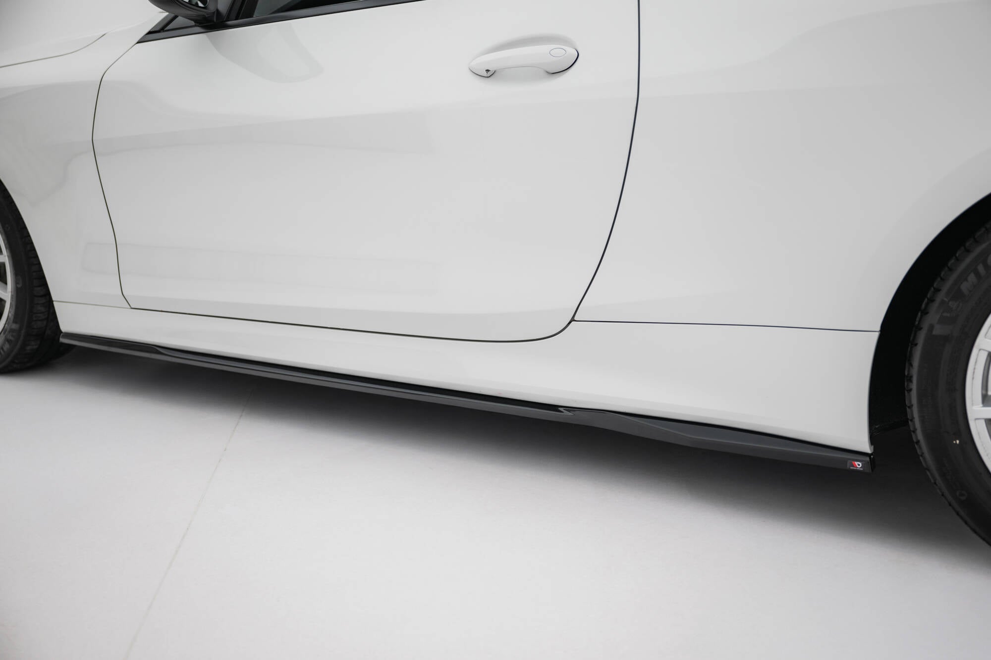 Maxton Design Street+ Seitenschweller Leisten passend für BMW 4er Coupe / Cabrio G22 / G23 schwarz Hochglanz