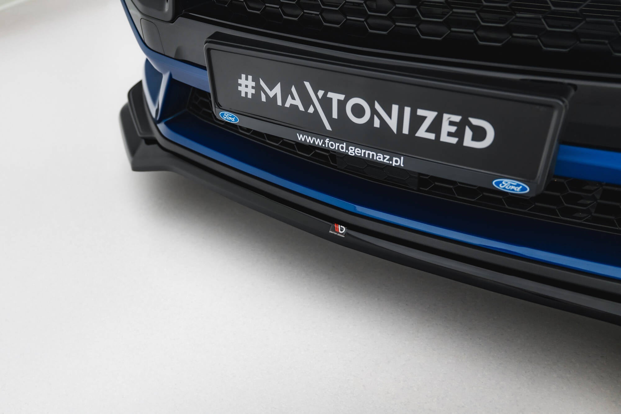 Maxton Design Street+ Spoilerlippe Front Ansatz V.1 passend für Ford Mustang GT Mk7 schwarz Hochglanz