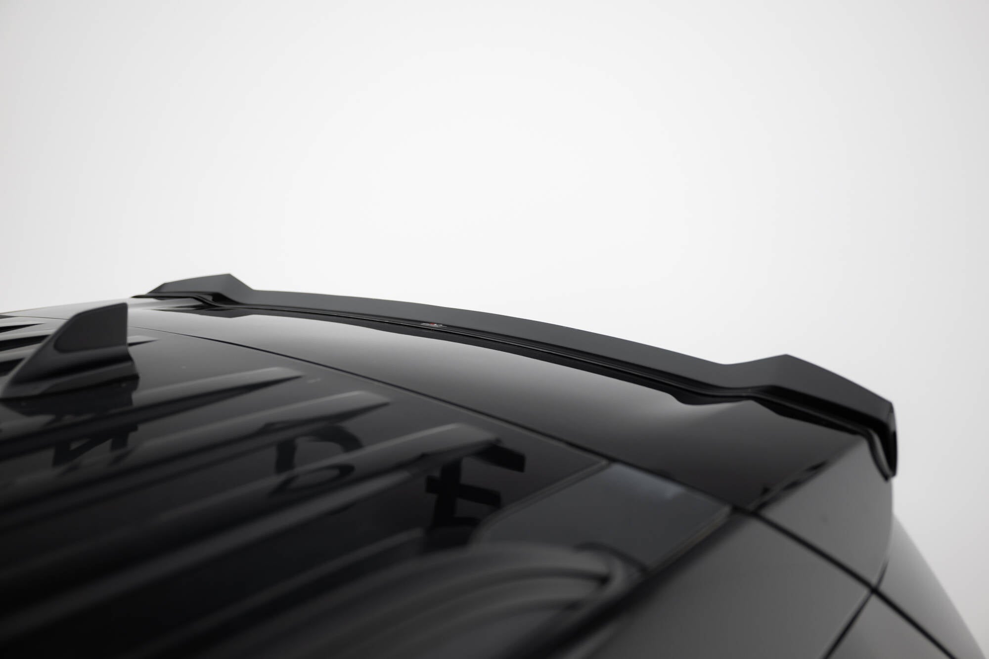 Maxton Design Spoiler CAP passend für Ford Explorer XLT Mk6 schwarz Hochglanz