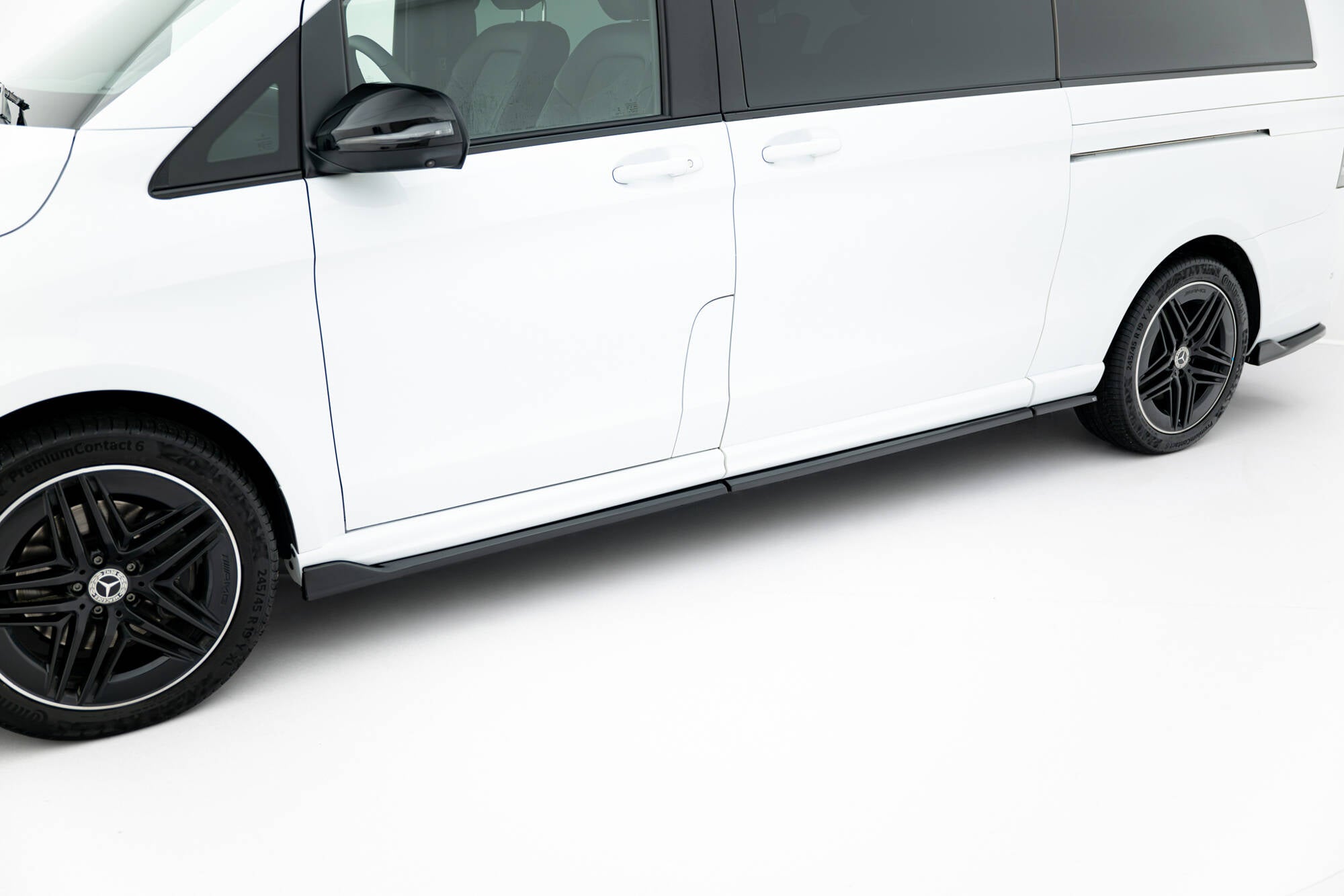 Maxton Design Street+ Seitenschweller Leisten V.2 passend für Mercedes-Benz V-Klasse Extra Long AMG-Line W447 schwarz Hochglanz