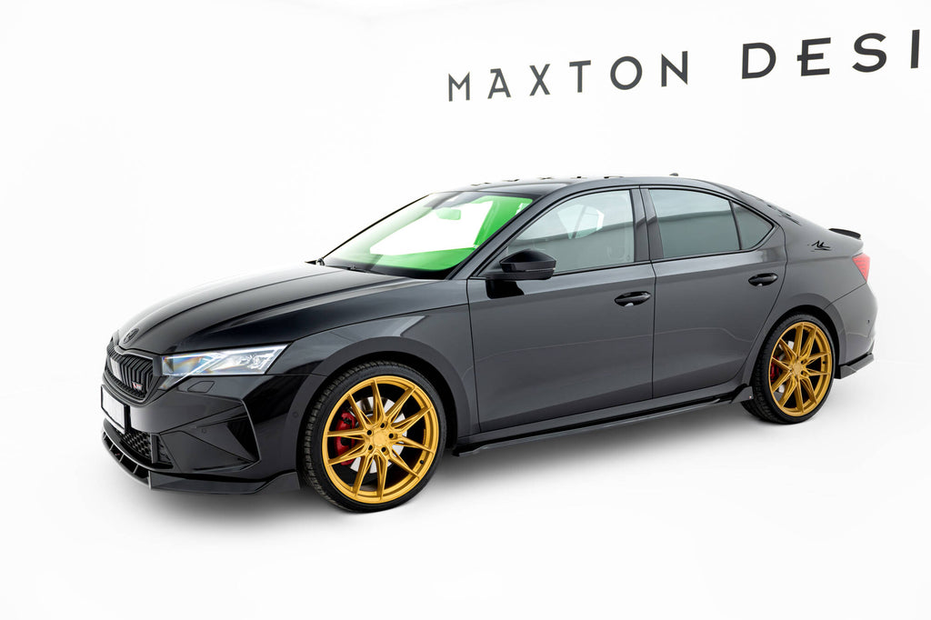 Maxton Design Street+ Seitenschweller Leisten passend für V.4 Skoda Octavia RS Liftback / Combi Mk4 schwarz Hochglanz