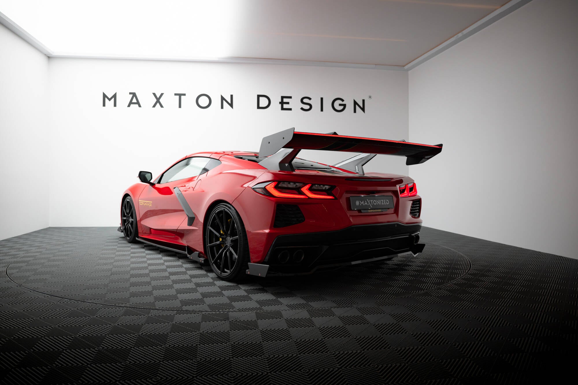 Maxton Design Carbon Spoiler + LED Chevrolet Corvette C8 für Chevrolet Corvette C8