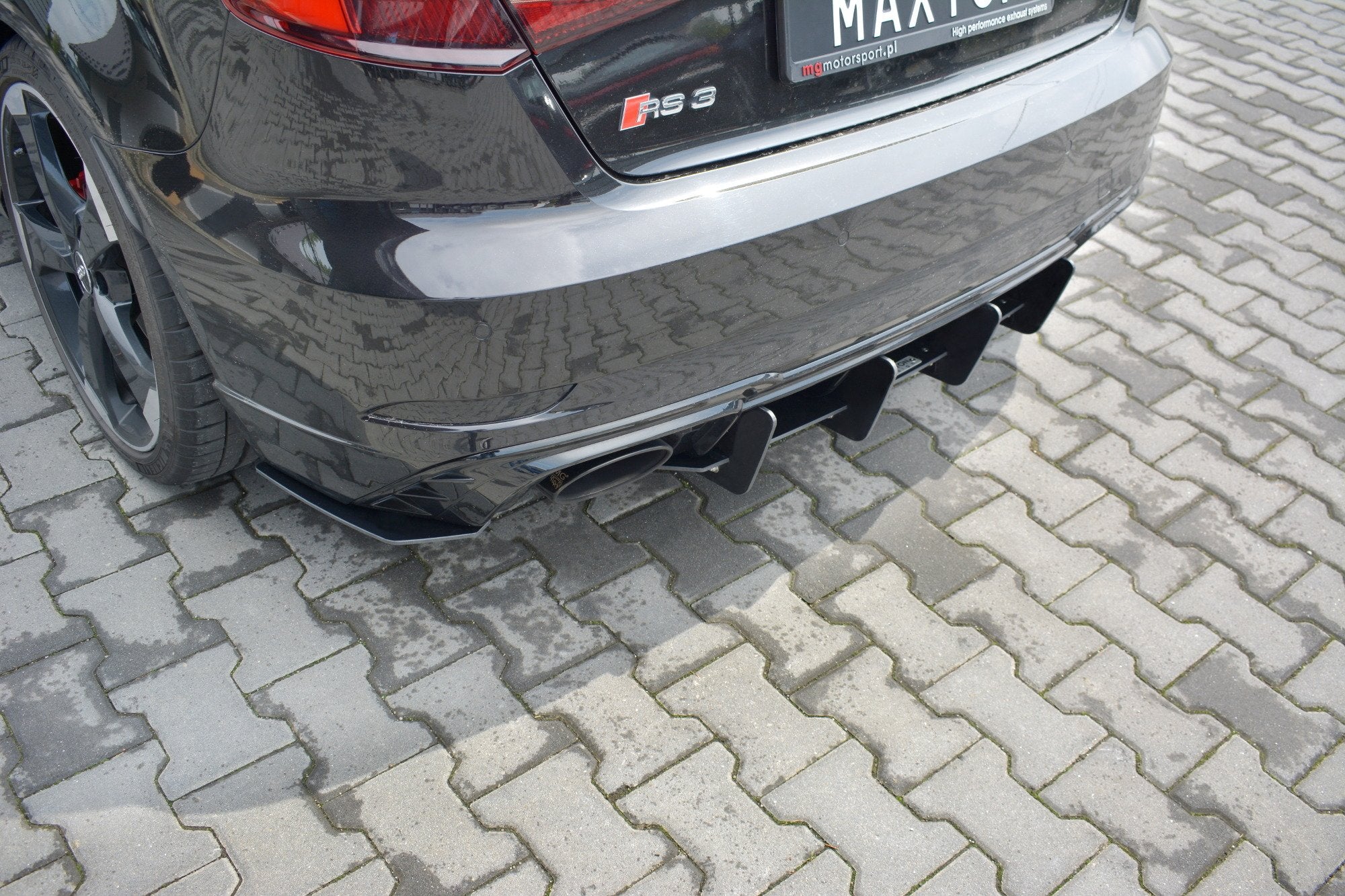 Maxton Design Heckschürze V.1 passend für Audi RS3 8V FL Sportback