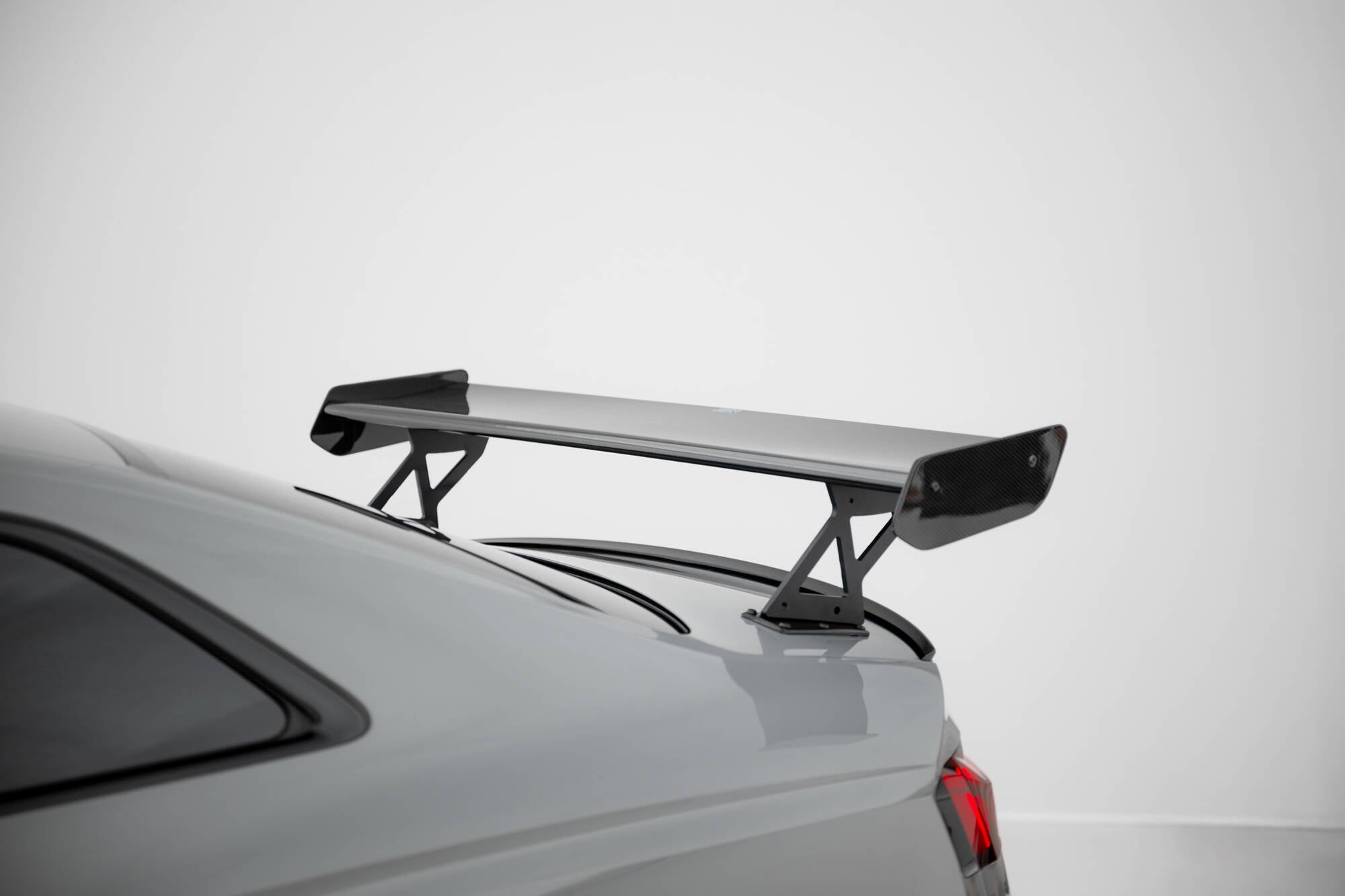 Maxton Design Carbon Spoiler With External Brackets Uprights V.1 Audi A5 / A5 S-Line / S5 / RS5 Coupe F5 / F5 Facelift für Audi A5 / S5 / RS5
