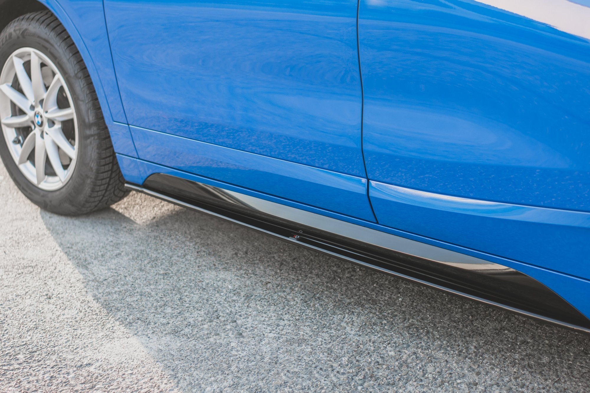 Maxton Design Street+ Seitenschweller Leisten passend für BMW X2 F39 M-Paket schwarz Hochglanz