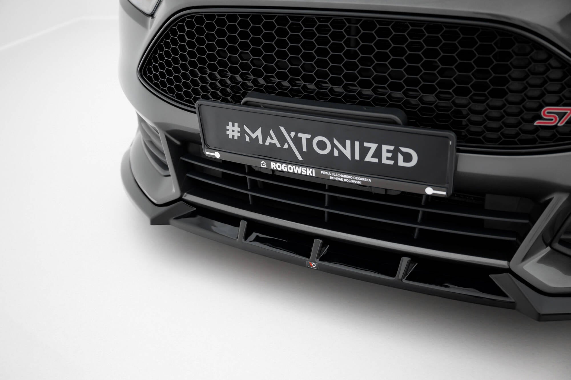 Maxton Design Street+ Spoilerlippe Front Ansatz V.6 passend für Ford Focus ST Mk3 Facelift schwarz Hochglanz