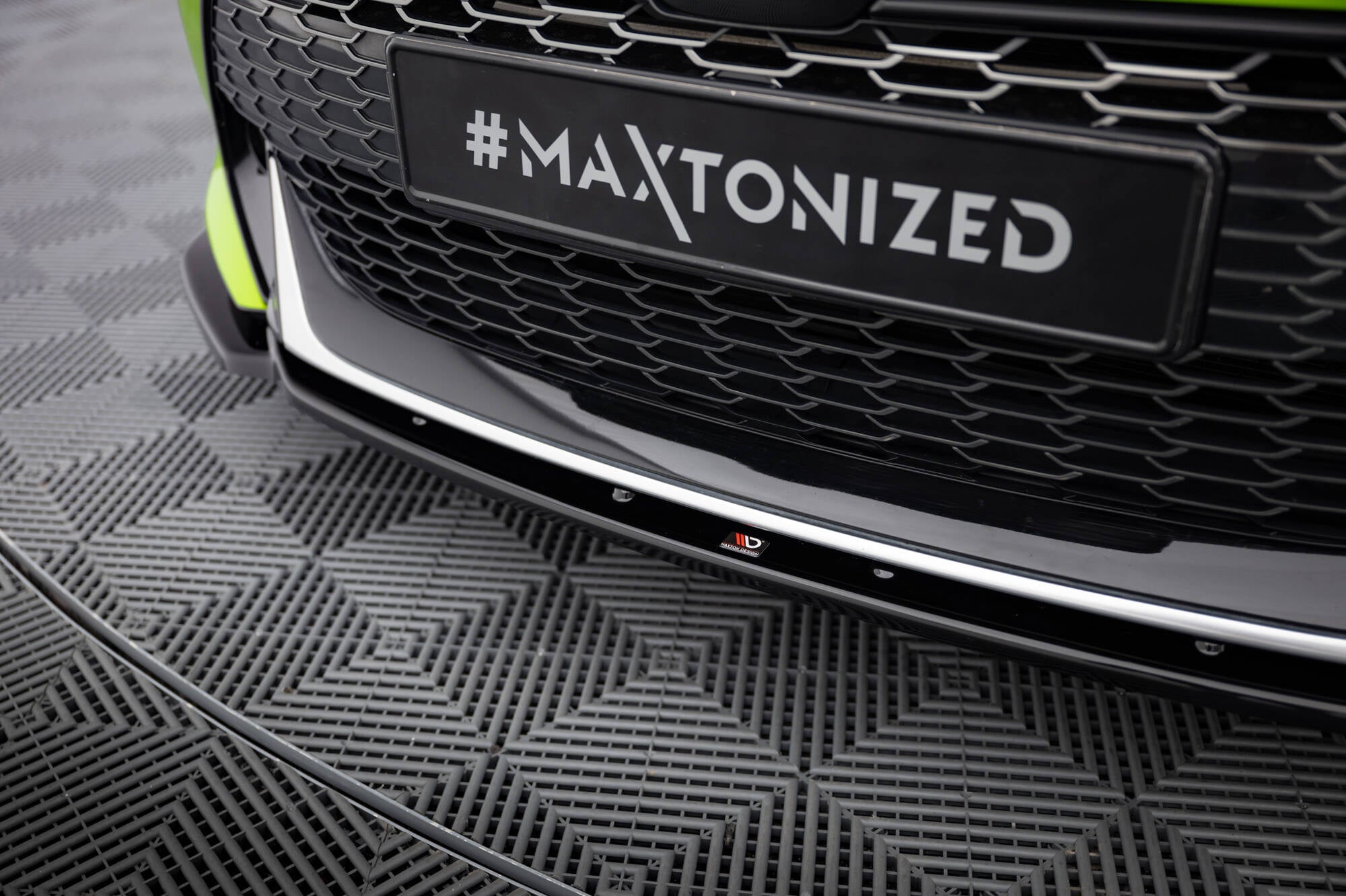 Maxton Design Street+ Spoilerlippe Front Ansatz passend für Toyota Corolla GR Sport XII schwarz Hochglanz
