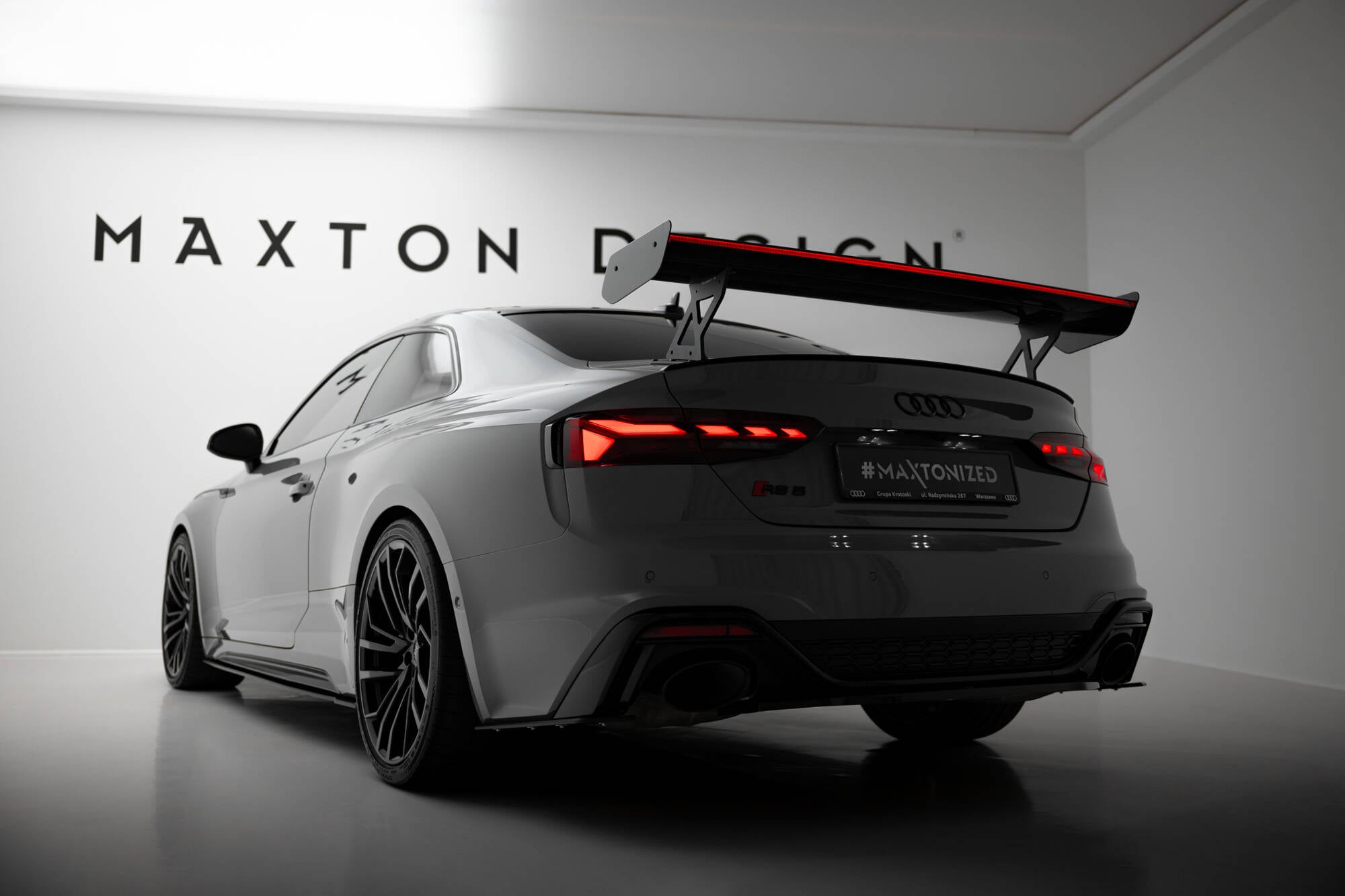 Maxton Design Carbon Spoiler With External Brackets Uprights V.1 + LED Audi A5 / A5 S-Line / S5 / RS5 Coupe F5 / F5 Facelift für Audi A5 / S5 / RS5