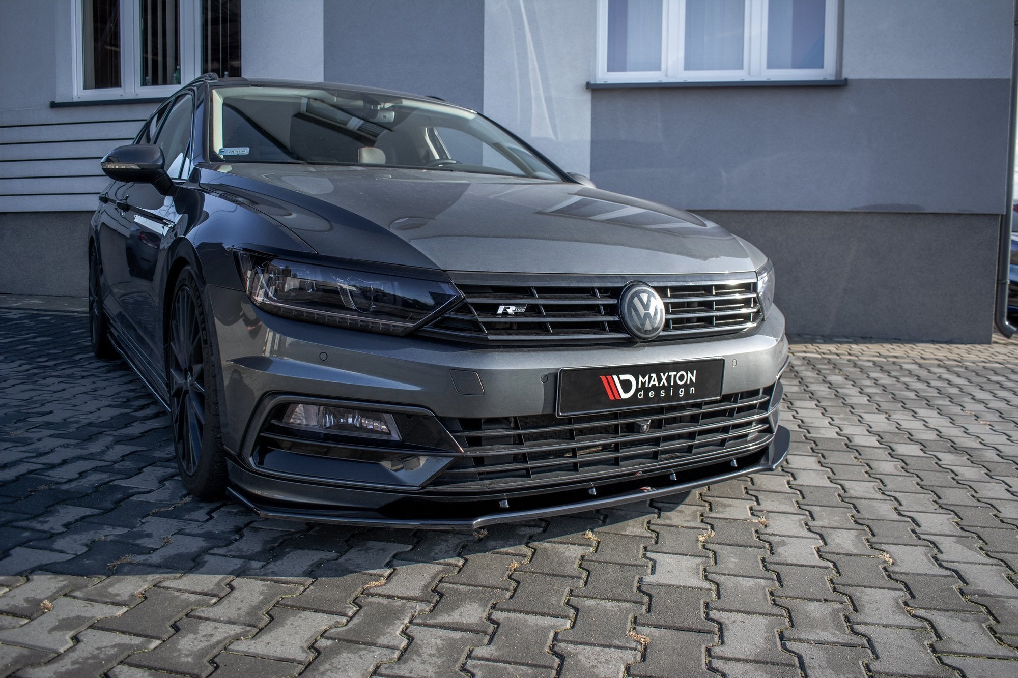 Maxton Design Street+ Spoilerlippe Front Ansatz V.1 passend für VW Passat R-Line B8 schwarz Hochglanz