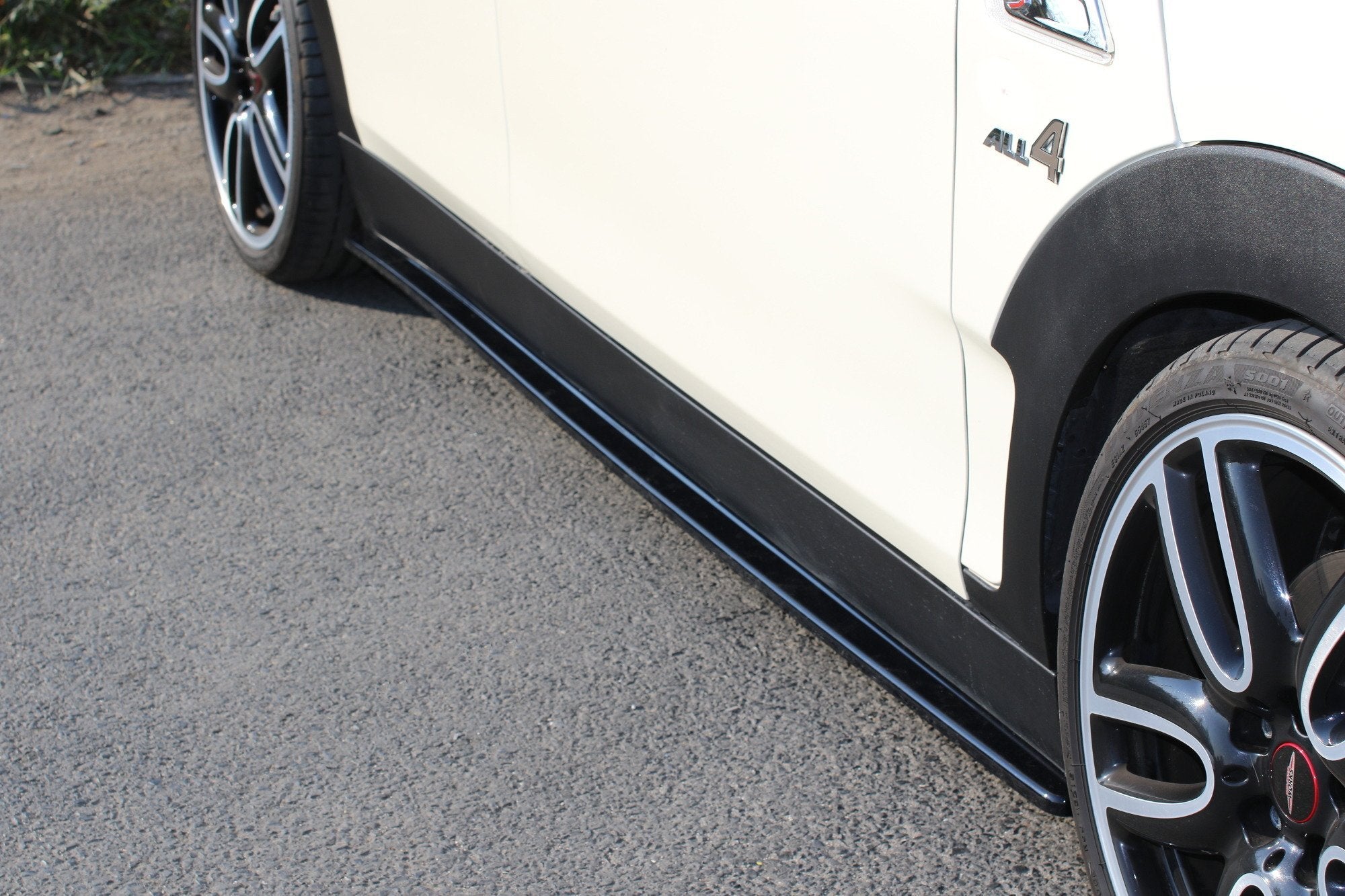 Maxton Design Street+ Seitenschweller Leisten passend für MINI CLUBMAN S MK2 (F54) JCW schwarz Hochglanz