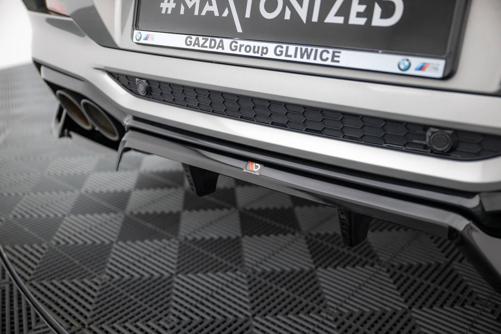Maxton Design Street+ Mittlerer Diffusor RACE passend für BMW X4 M F98 schwarz Hochglanz