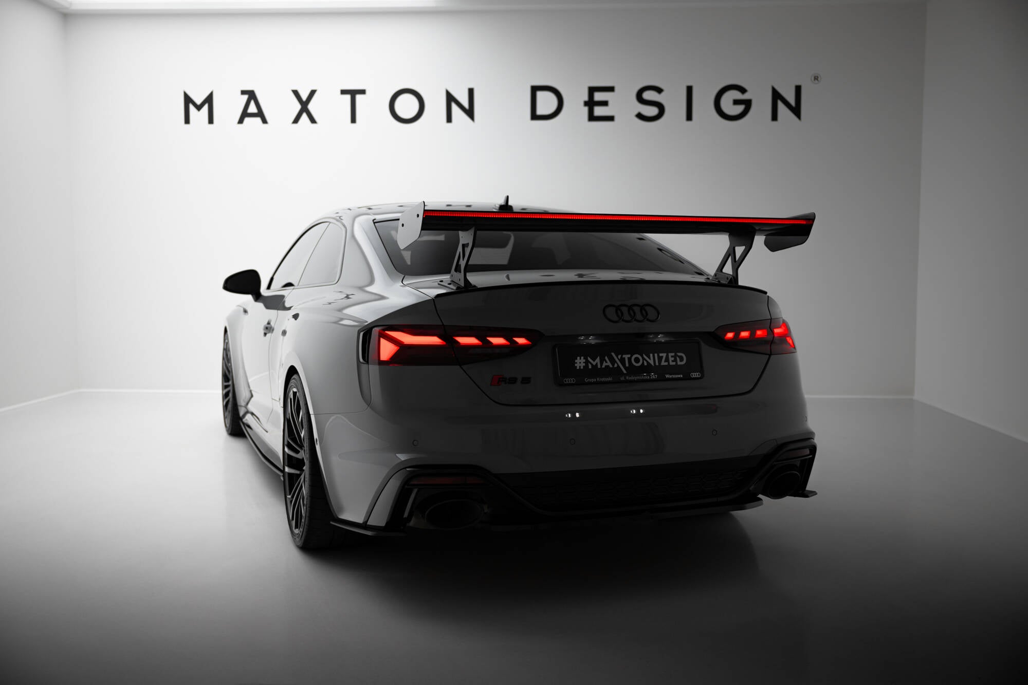 Maxton Design Carbon Spoiler With External Brackets Uprights V.1 + LED Audi A5 / A5 S-Line / S5 / RS5 Coupe F5 / F5 Facelift für Audi A5 / S5 / RS5
