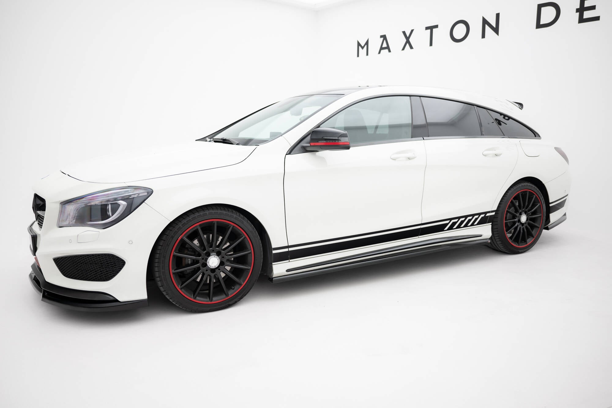 Maxton Design Street+ Seitenschweller Leisten passend für Mercedes-Benz CLA AMG-Line C117 schwarz Hochglanz