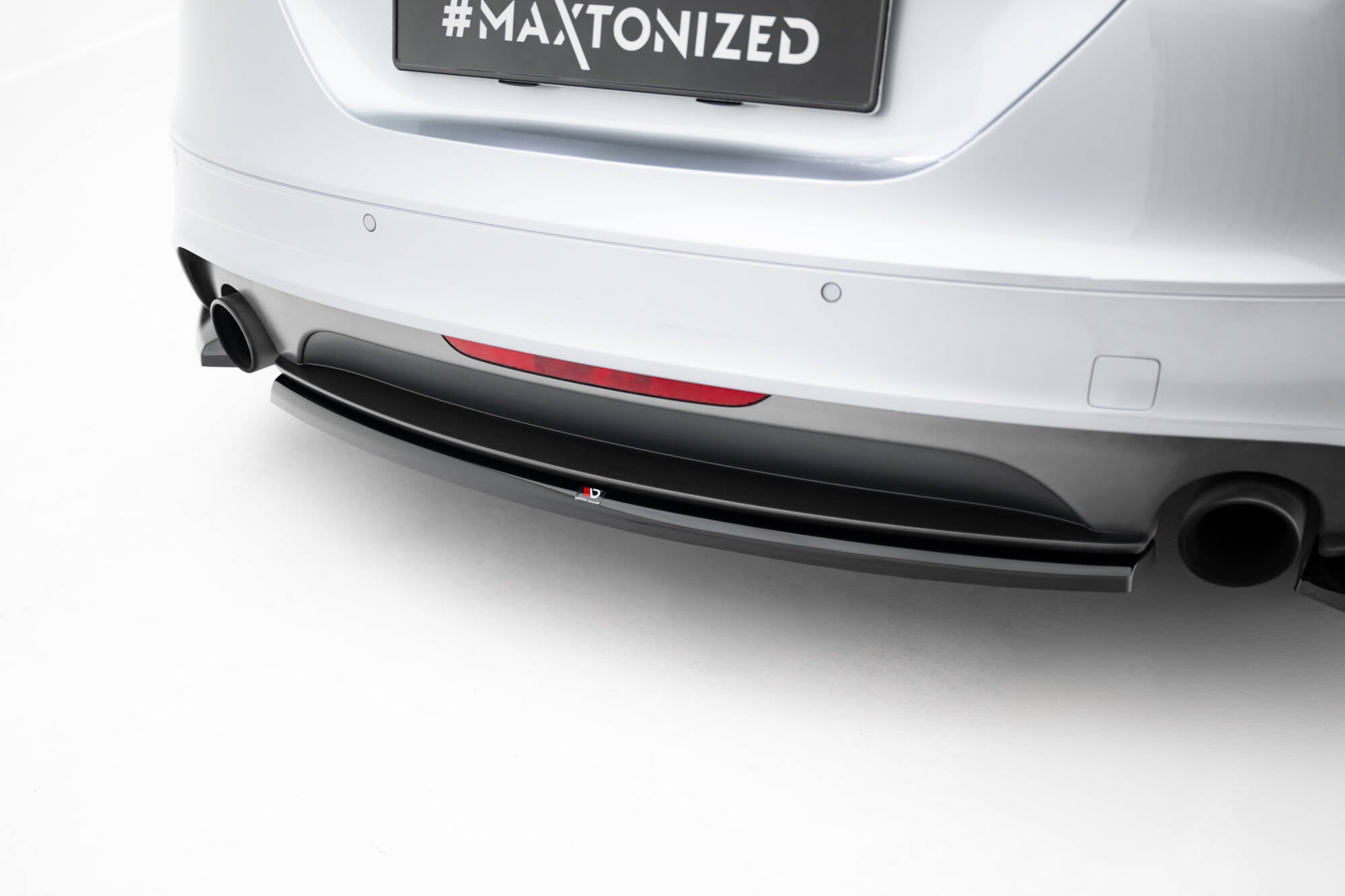 Maxton Design Mittlerer Diffusor Heck Ansatz passend für Audi TT S-Line 8J Facelift schwarz Hochglanz