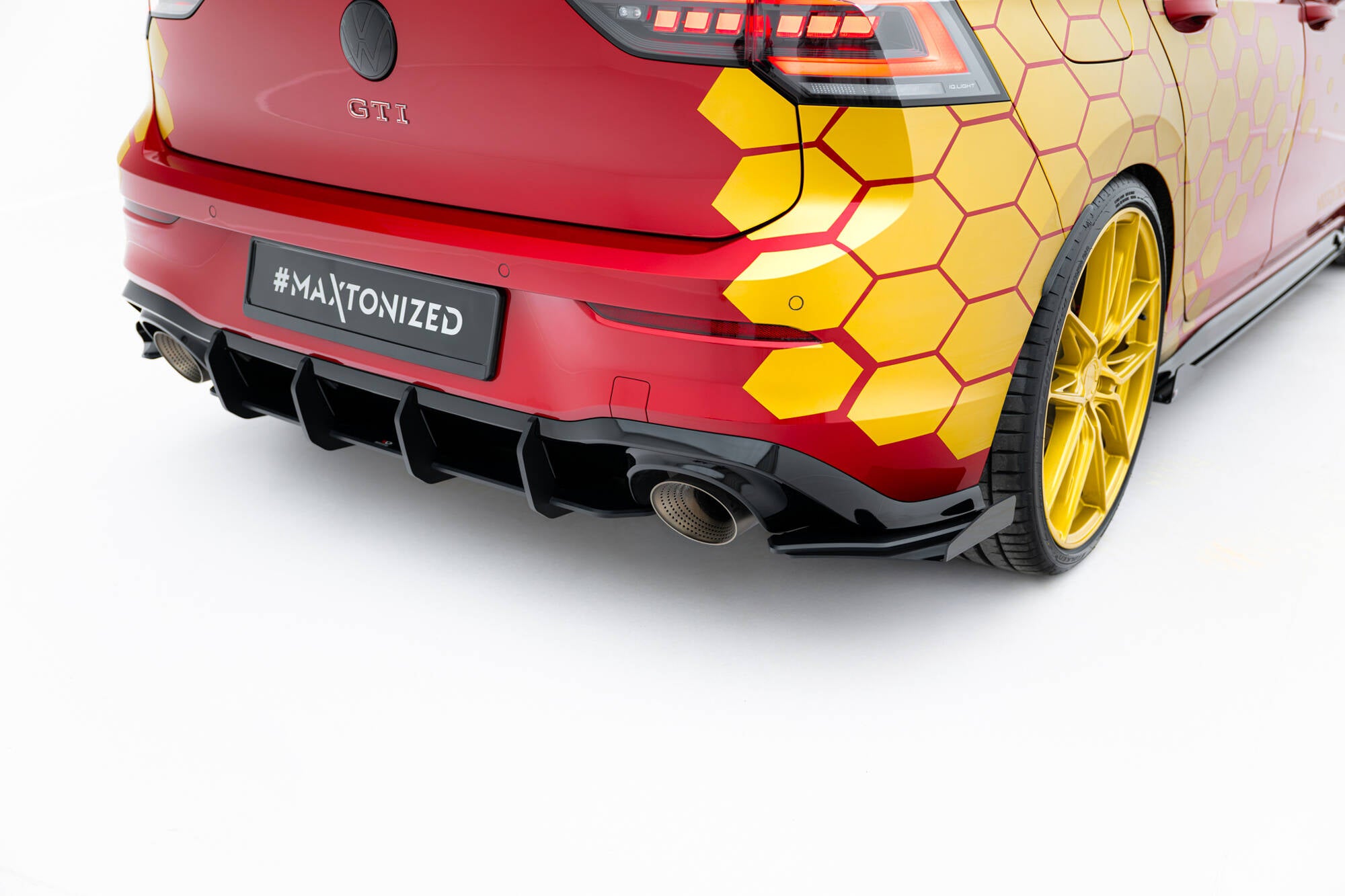 Maxton Design Street Pro Heck Ansatz Flaps Diffusor + Flaps passend für Ford VW Golf GTI Clubsport Mk8 Facelift schwarz Hochglanz