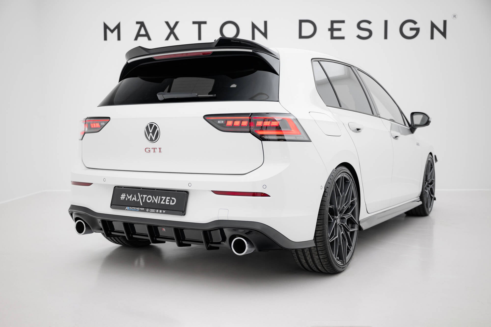 Maxton Design Diffusor Heck Ansatz V.3 passend für VW Golf GTI Mk8 schwarz Hochglanz