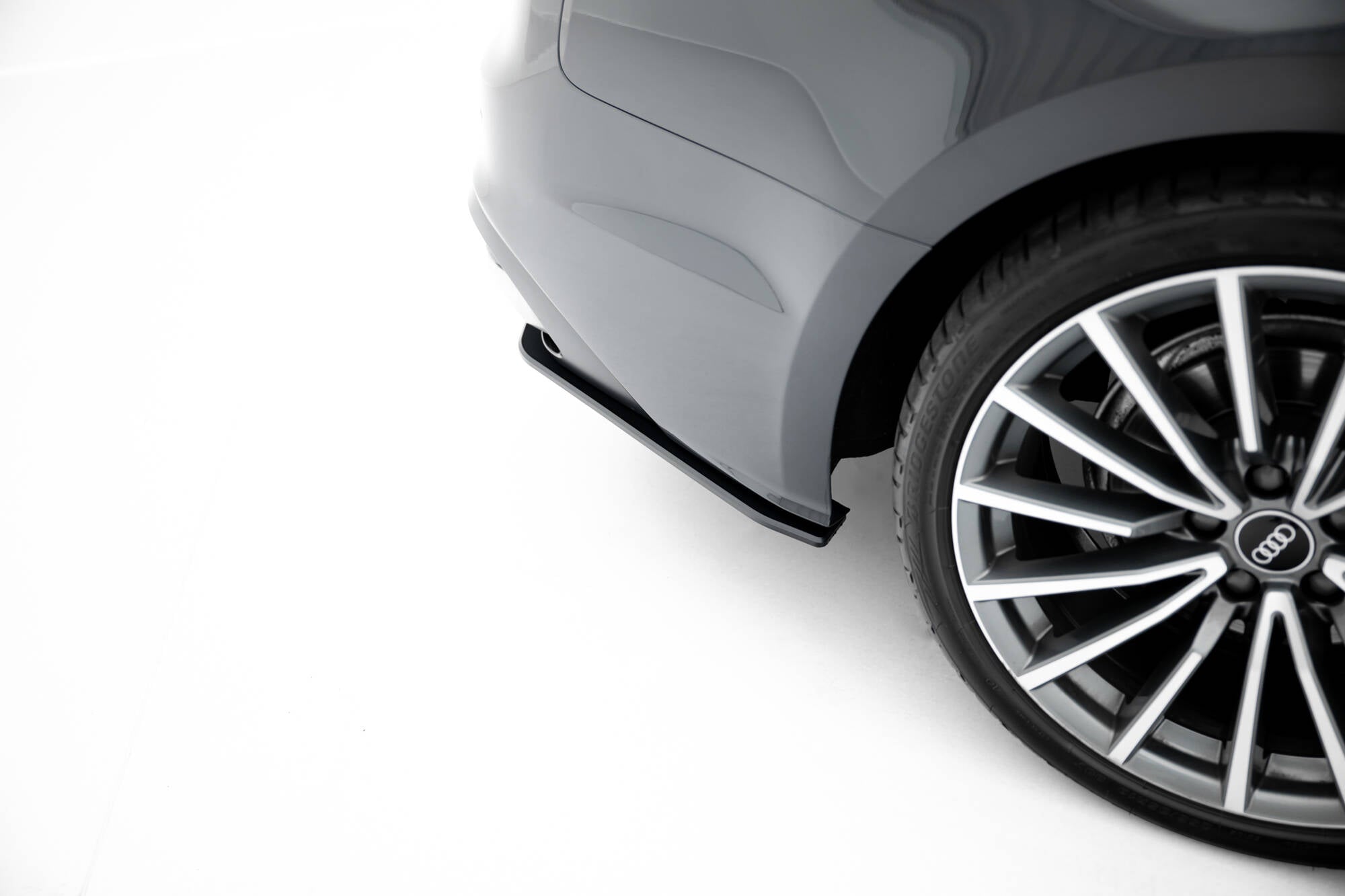 Maxton Design Street Pro Heckschürze passend für Audi A5 F5 Facelift