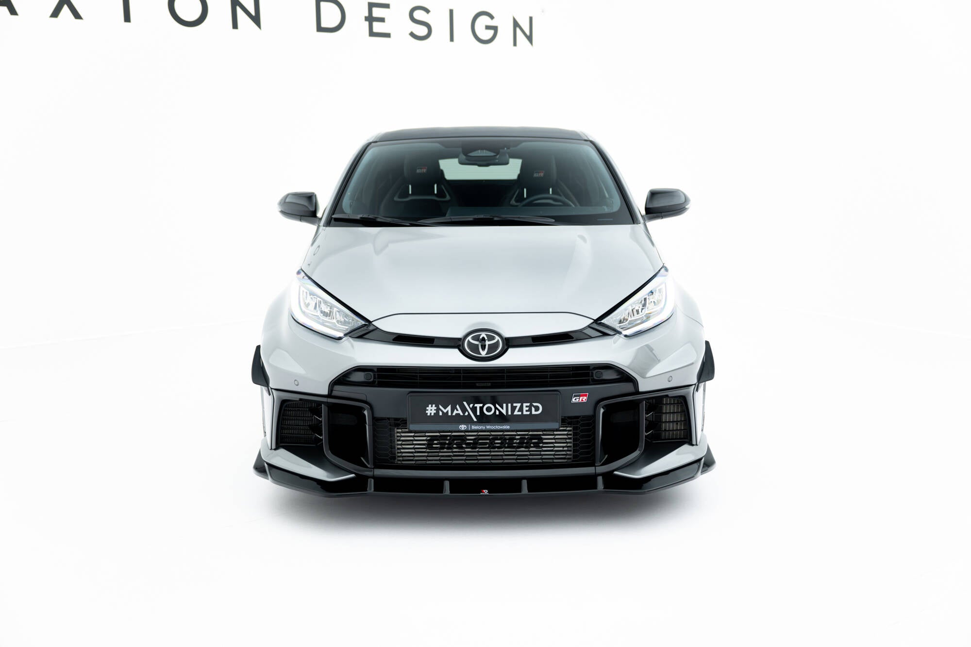 Maxton Design Street+ Spoilerlippe Front Ansatz V.1 passend für Toyota GR Yaris Mk4 Facelift schwarz Hochglanz