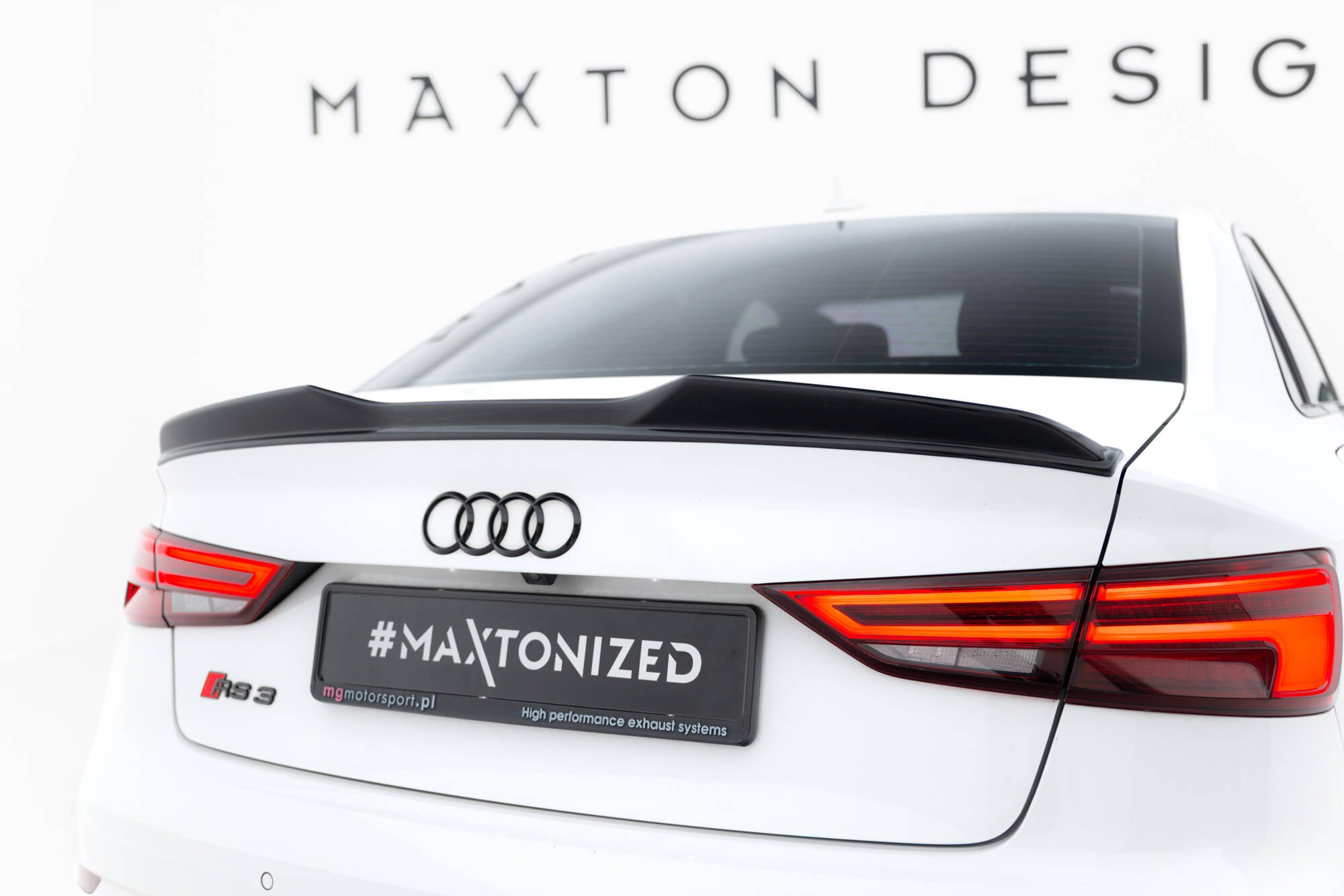 Maxton Design Spoiler CAP 3D passend für Audi RS3 Limousine 8V / 8V Facelift schwarz Hochglanz