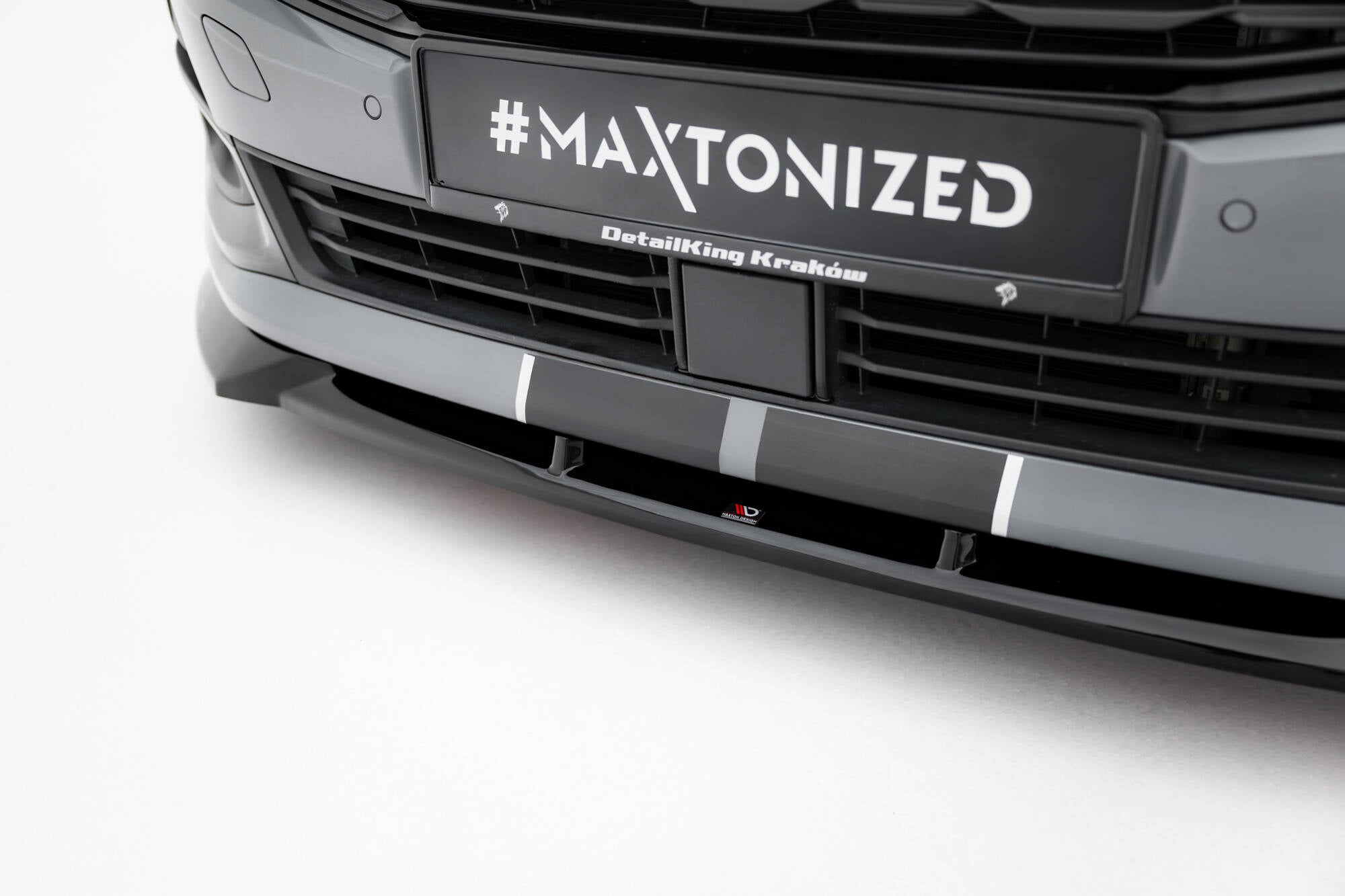 Maxton Design Street+ Spoilerlippe Front Ansatz passend für Ford Transit Connect Mk3 schwarz Hochglanz